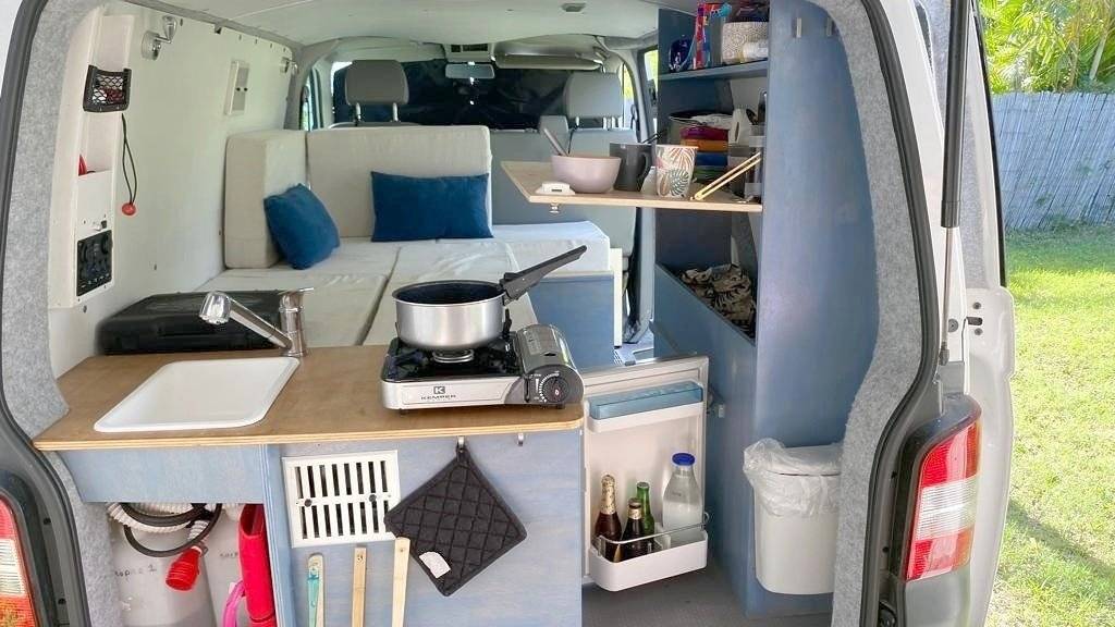 Volkswagen T5 2 l 102 ch