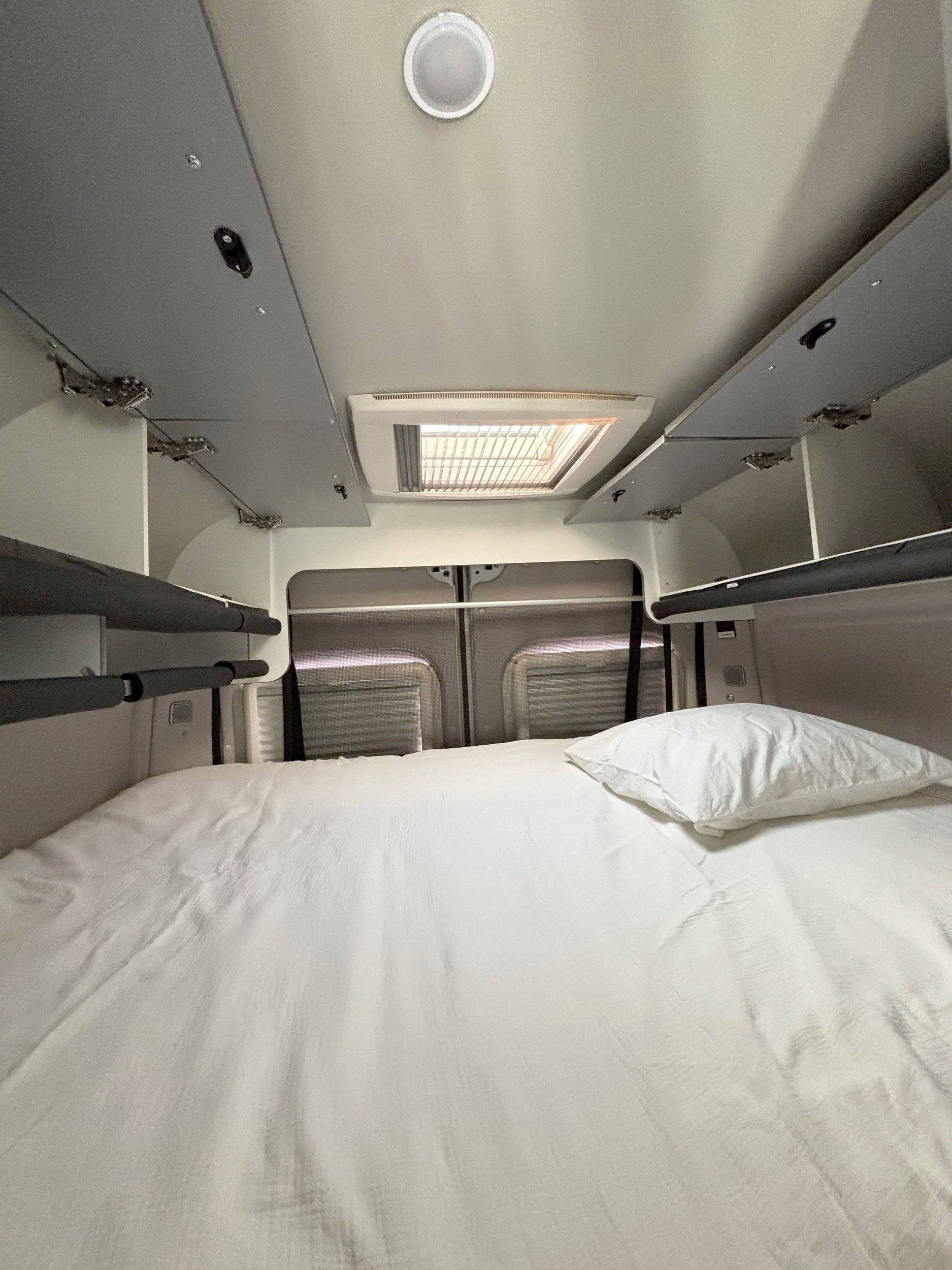 Berth Fiat Ducato 2,3 l 140 Multijet - Yescapa