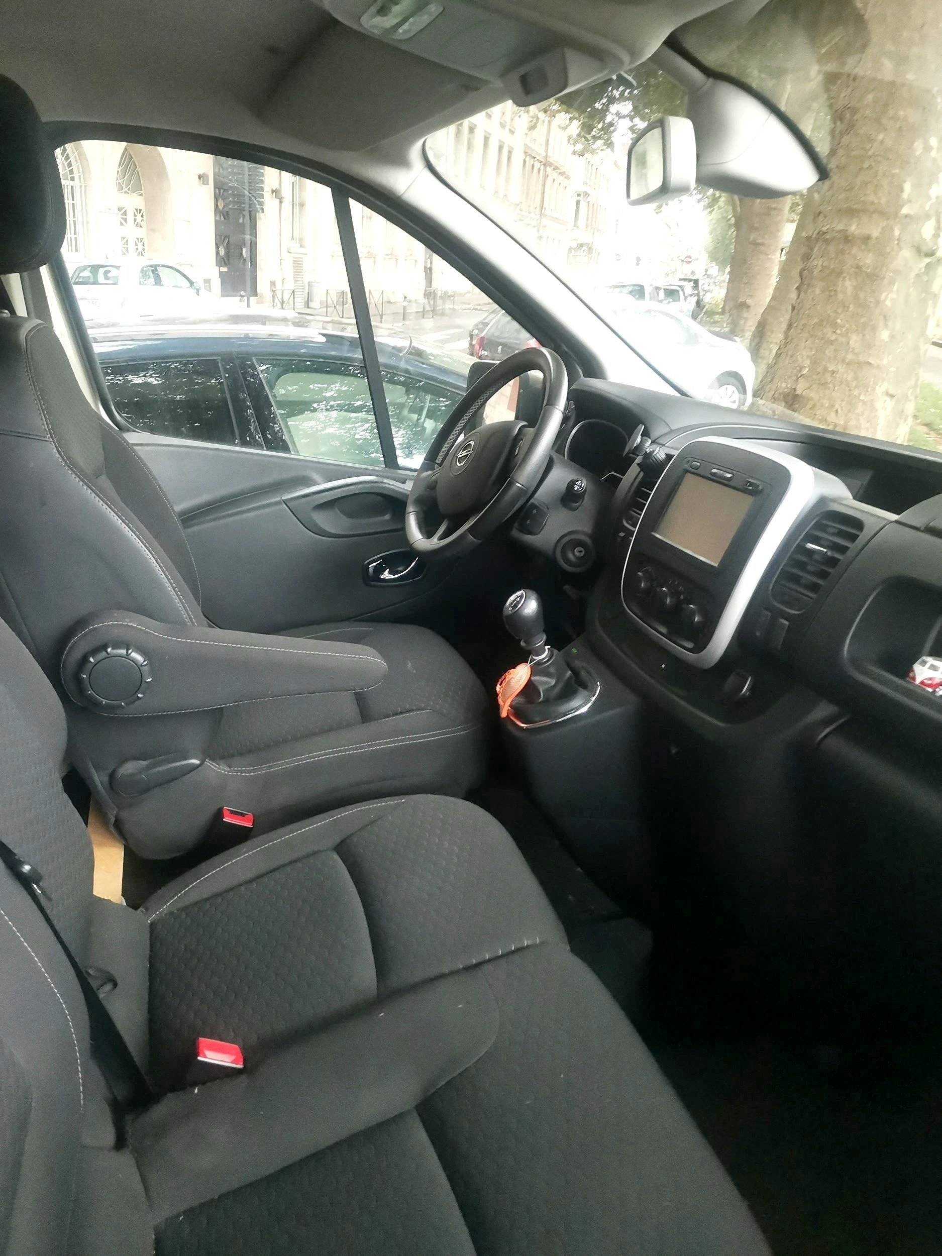 Poste de conduite Opel Vivaro - Yescapa