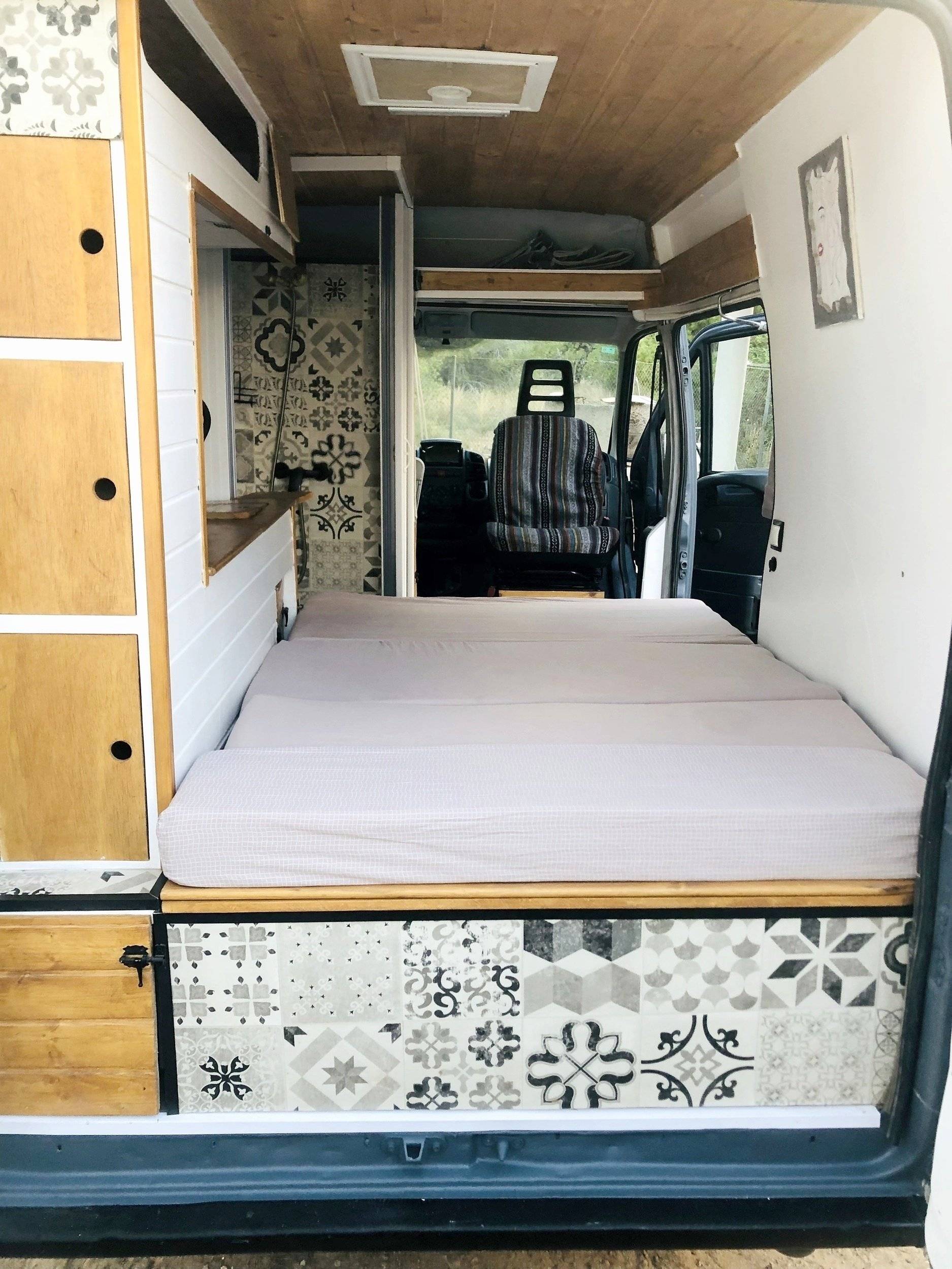 Dormidas Peugeot Boxer - Yescapa