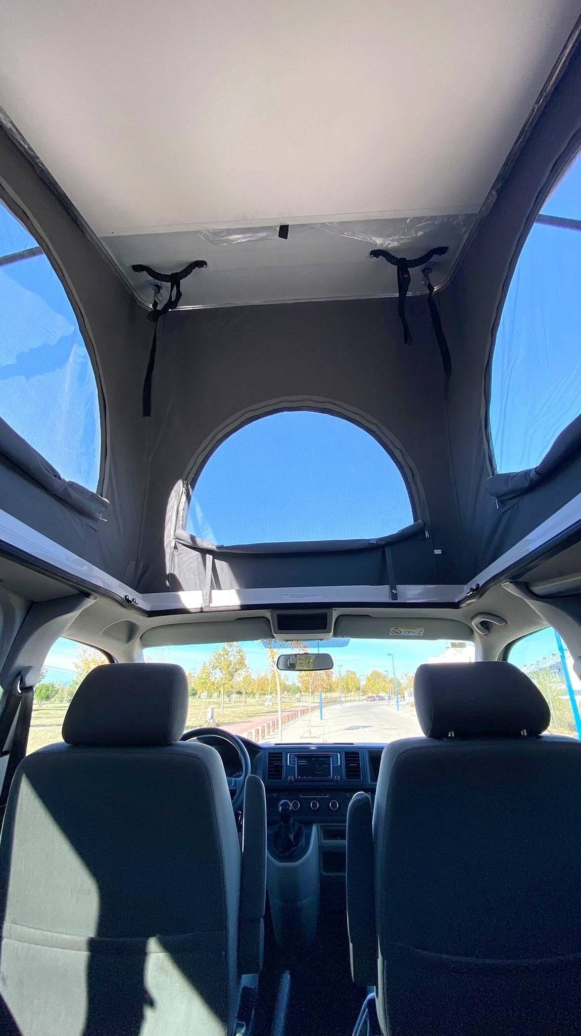 Volkswagen Transporter T6 (Roja)