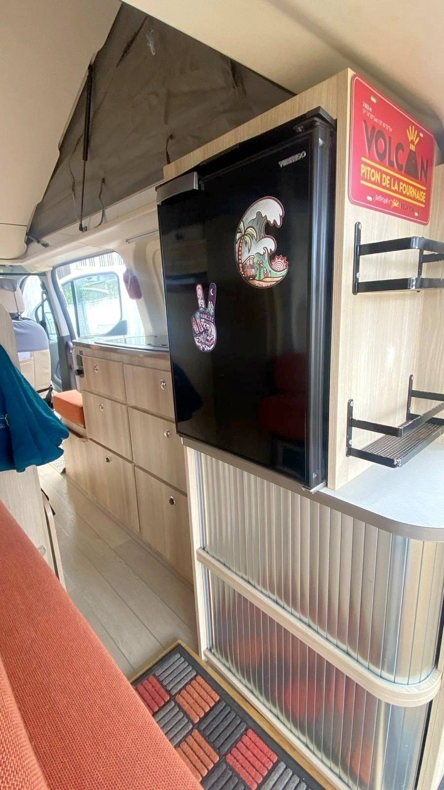 Rapido Ford Transit Custom