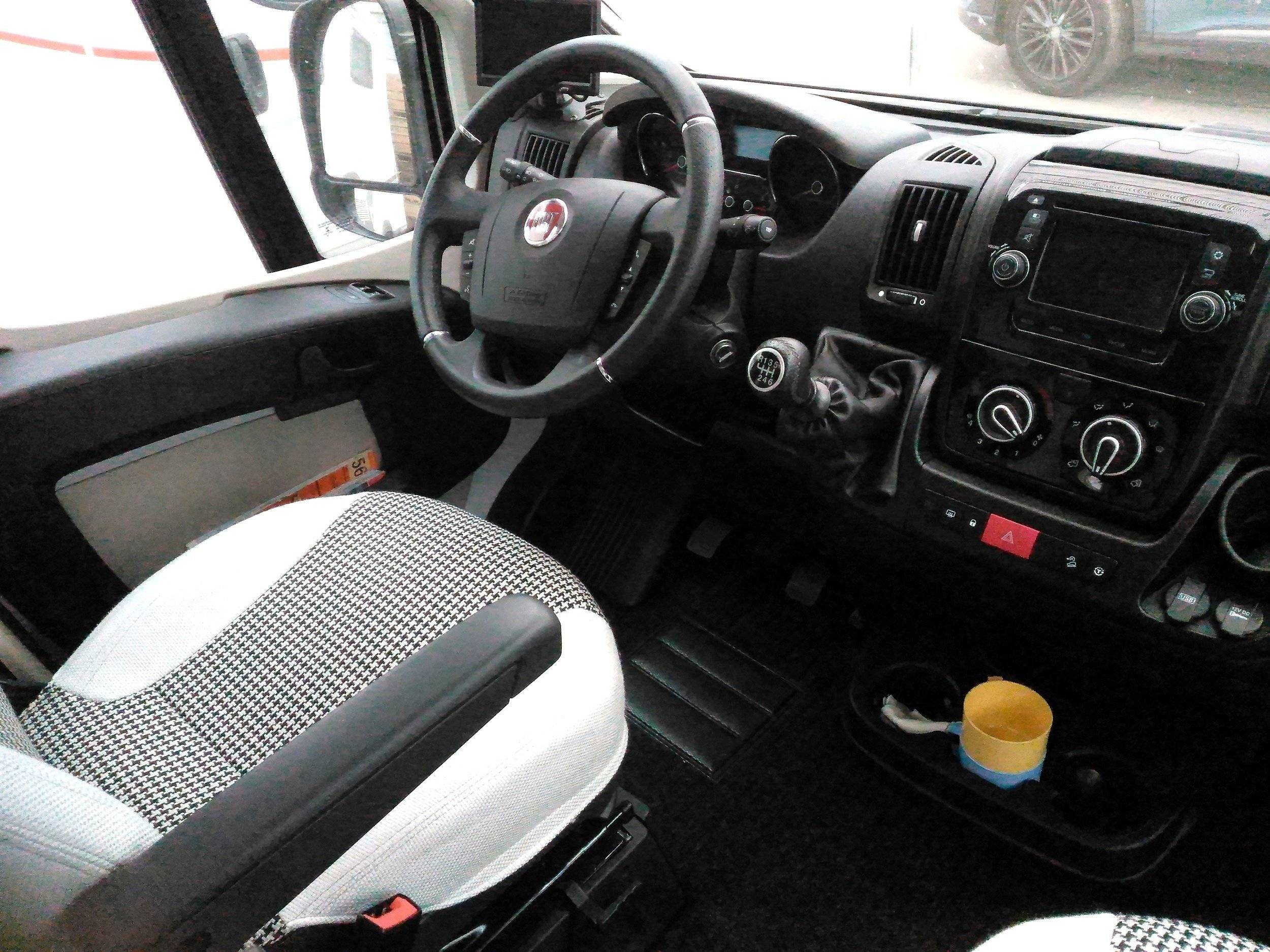 Karmann Mobil 2,3 l 130 ch.