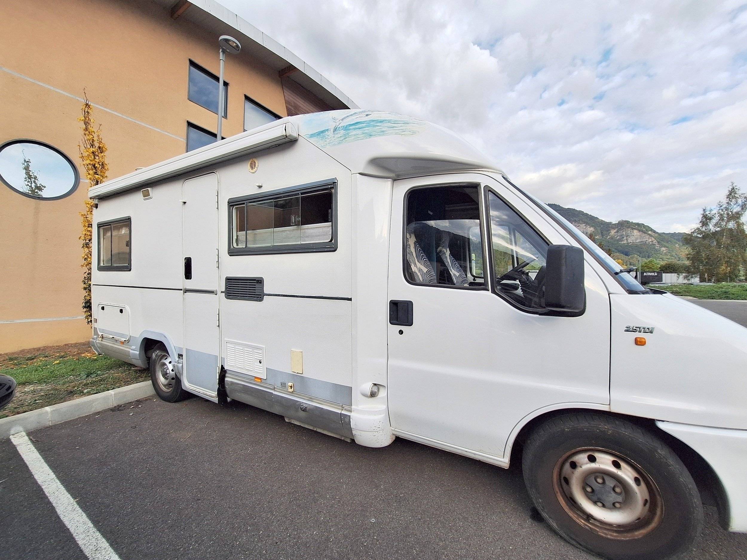 Dormidas Fiat - Yescapa