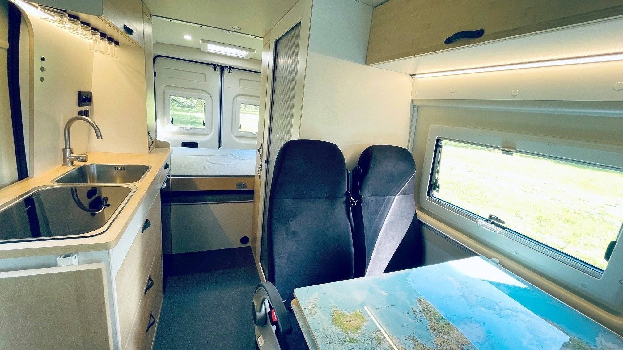 Off-grid Camper for 4 