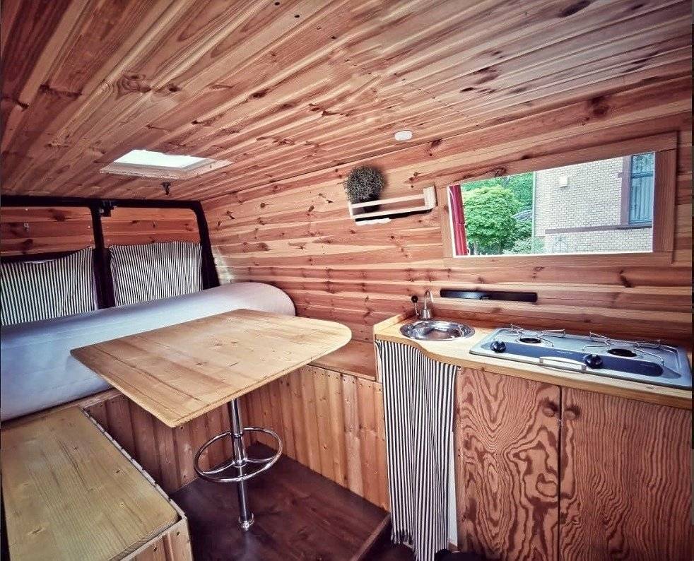 Autostar Transit 2,0 l 155 ch