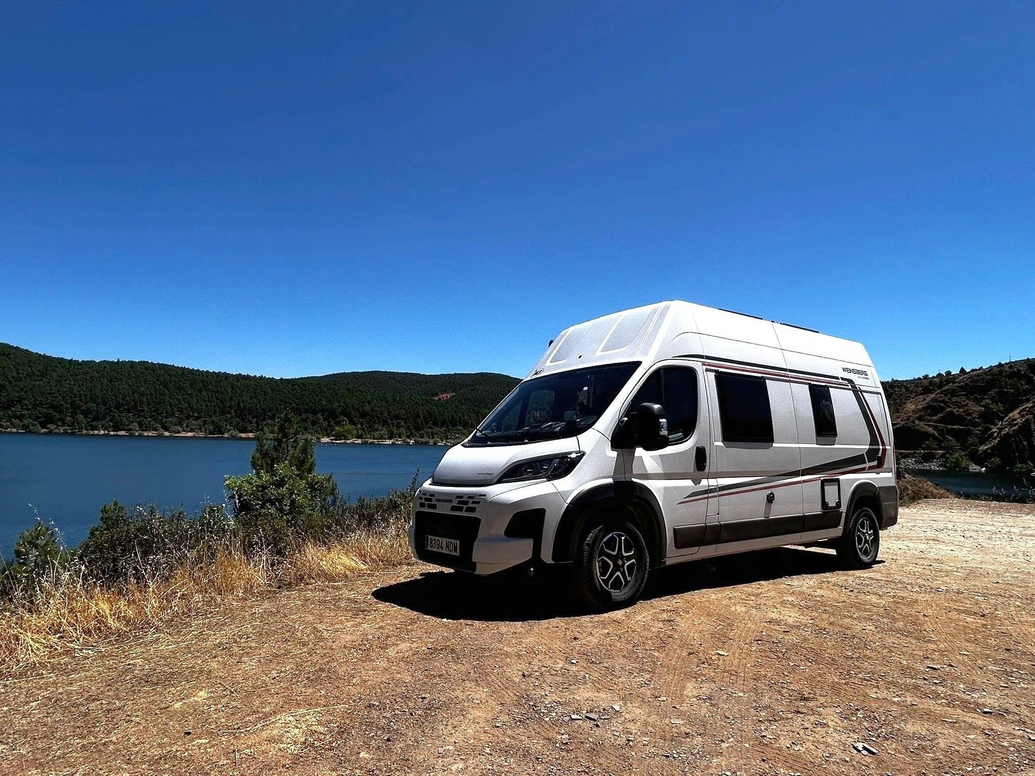 Voorkant 3/4 Fiat Fiat ducato - Yescapa