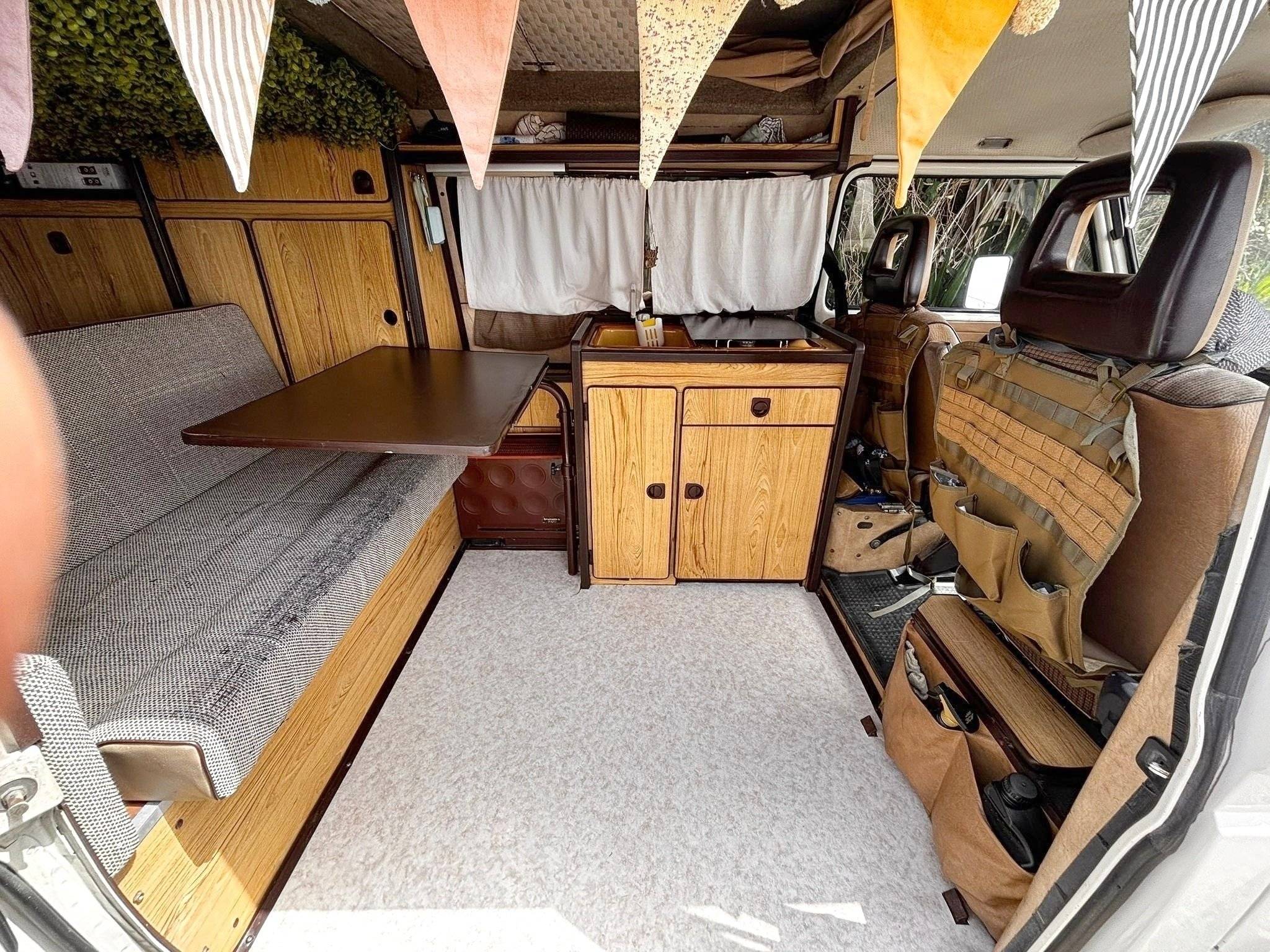 Coin repas Volkswagen T3 - Yescapa