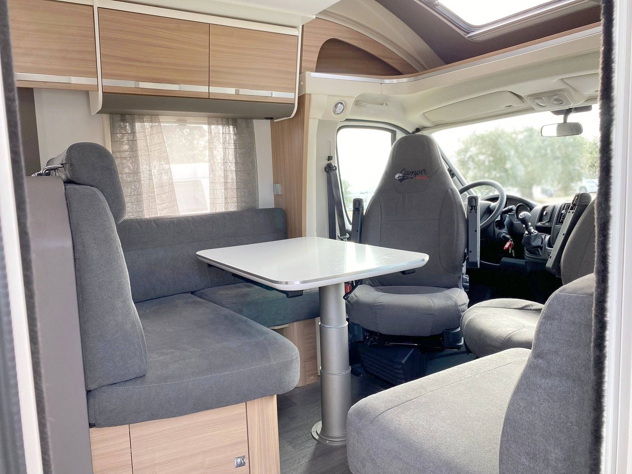 Adria MATRIX AXESS 670SC