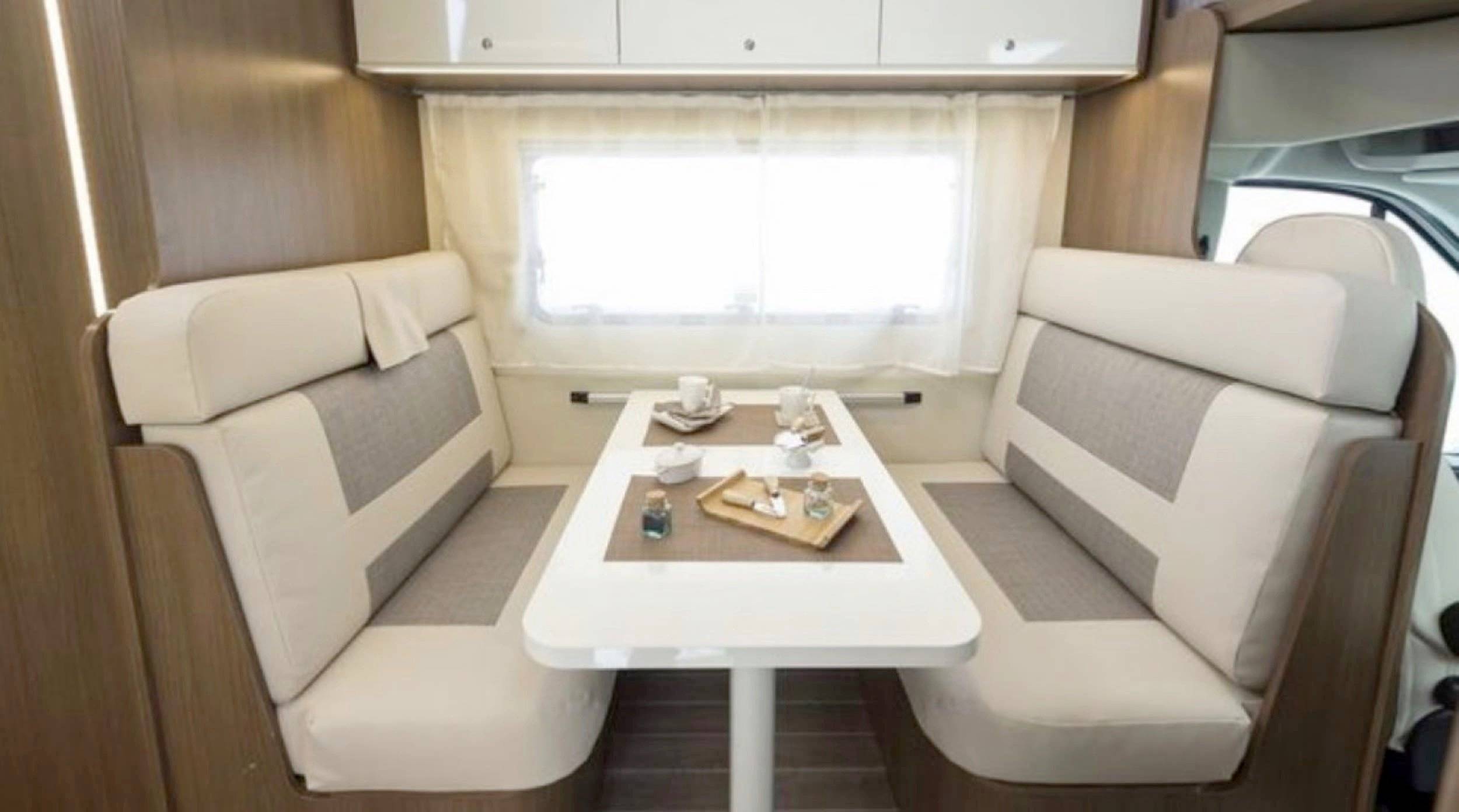 Comedor Ford - Yescapa