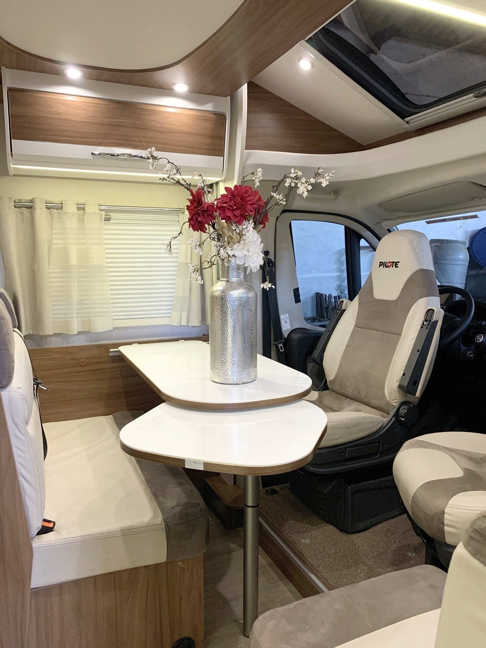 Pilote P706 C Essentiel