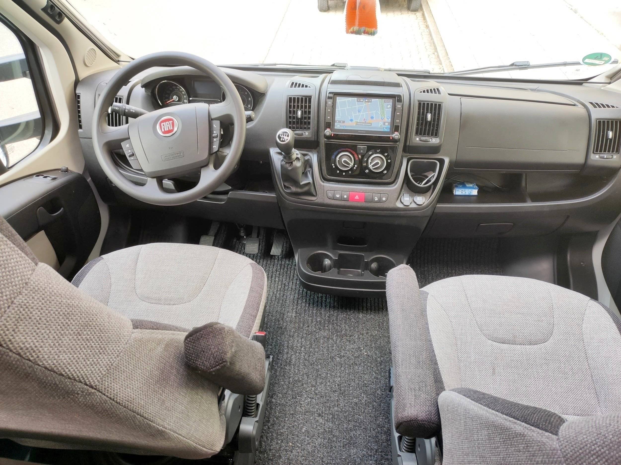 Knaus Sky Wave 650 MEG