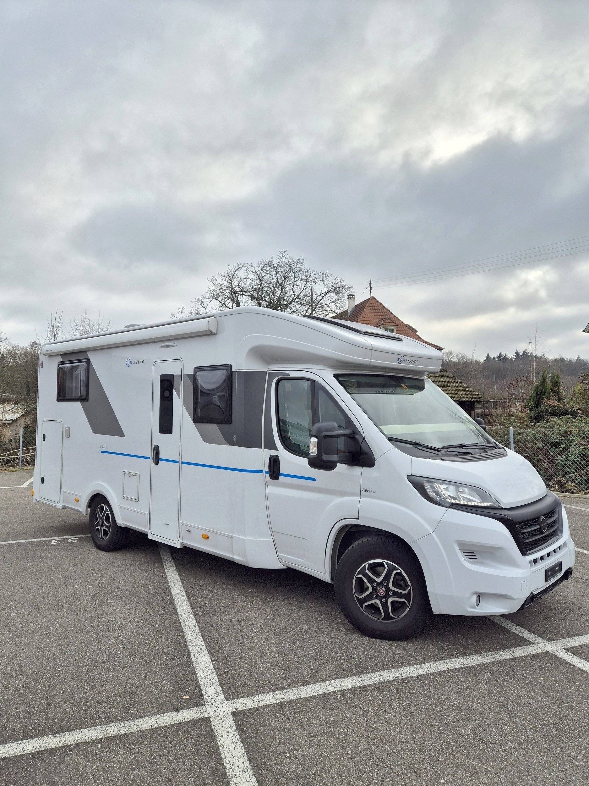 Sun Living S72 DL