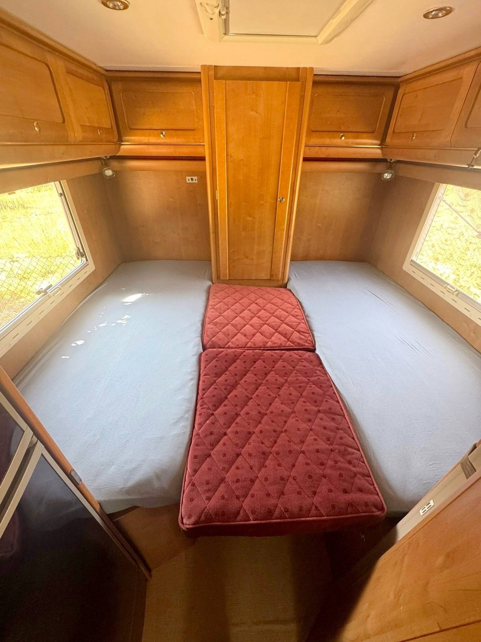 Berth Fiat Ducato 2,2 l Multijet 130 ch. - Yescapa