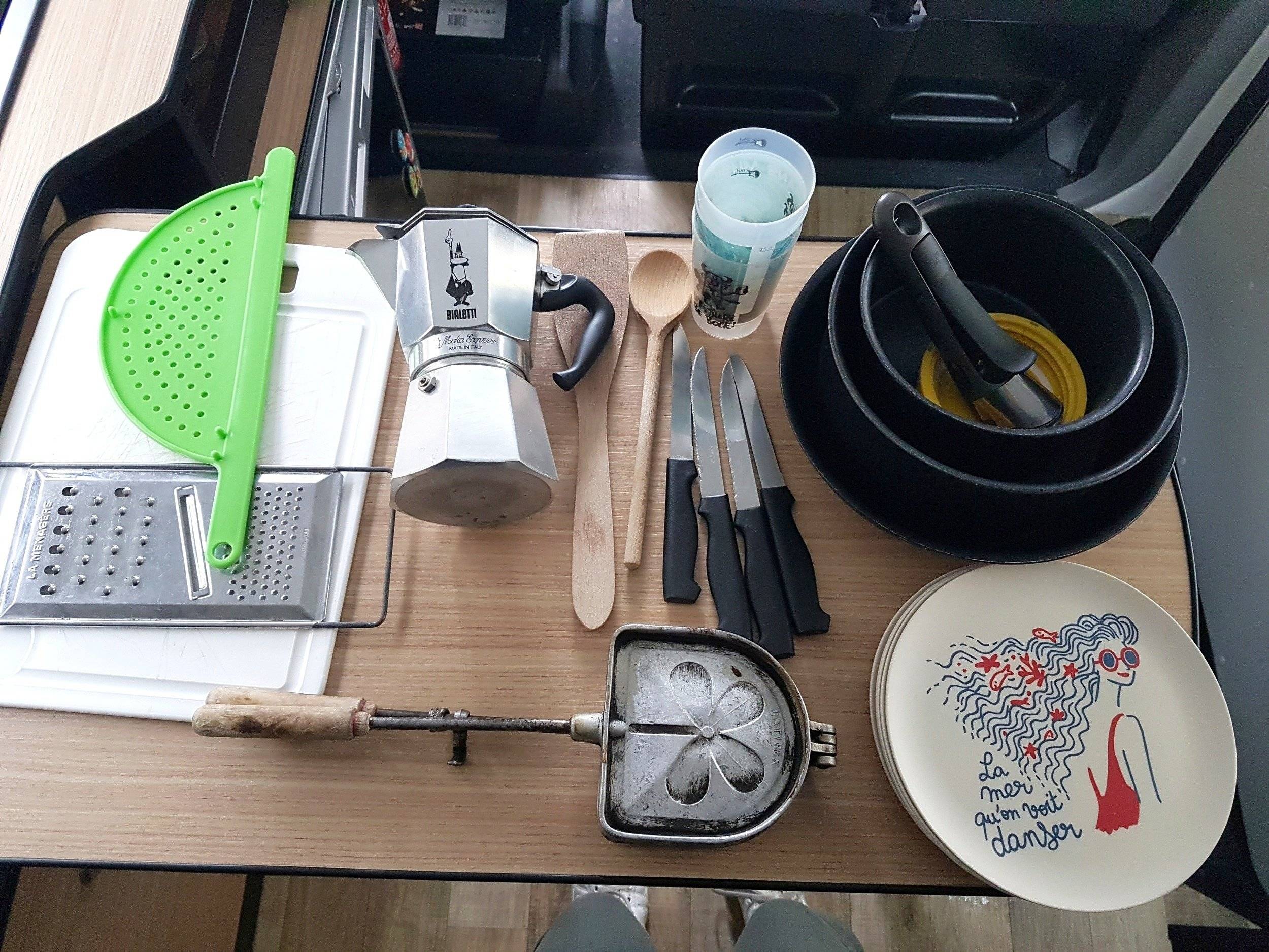 Kusthom Transporter T5 L2H1 2 l 102 ch