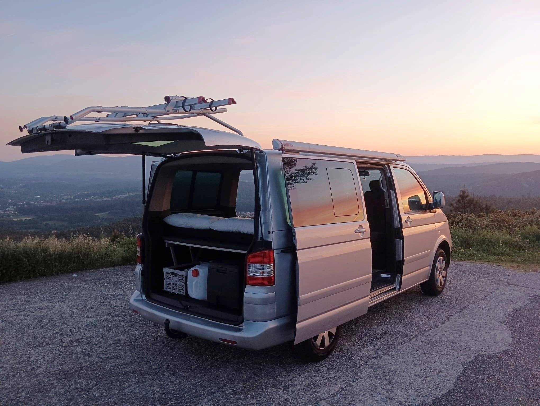 Volkswagen MULTIVAN T5 179 CV