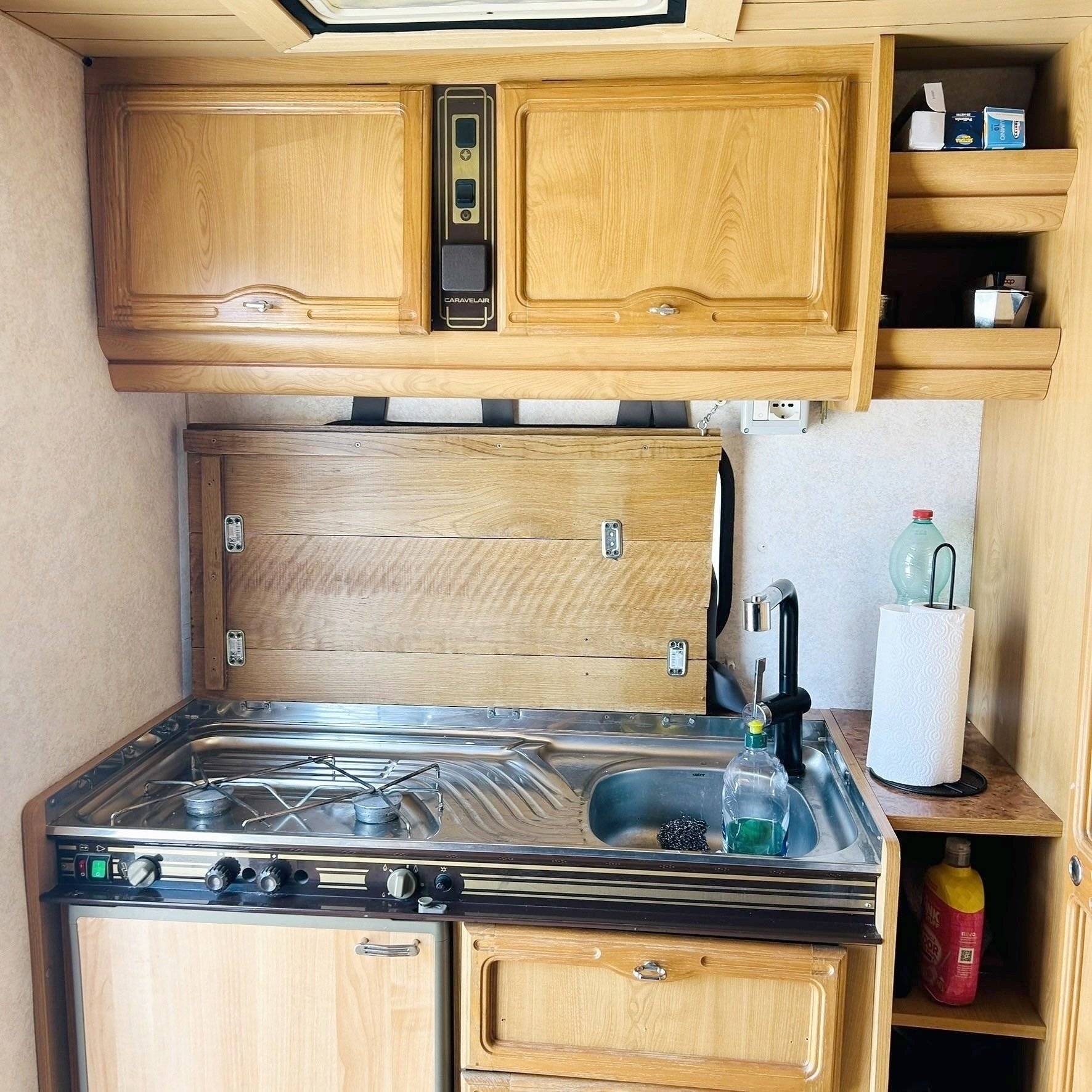 Kitchen  - Yescapa