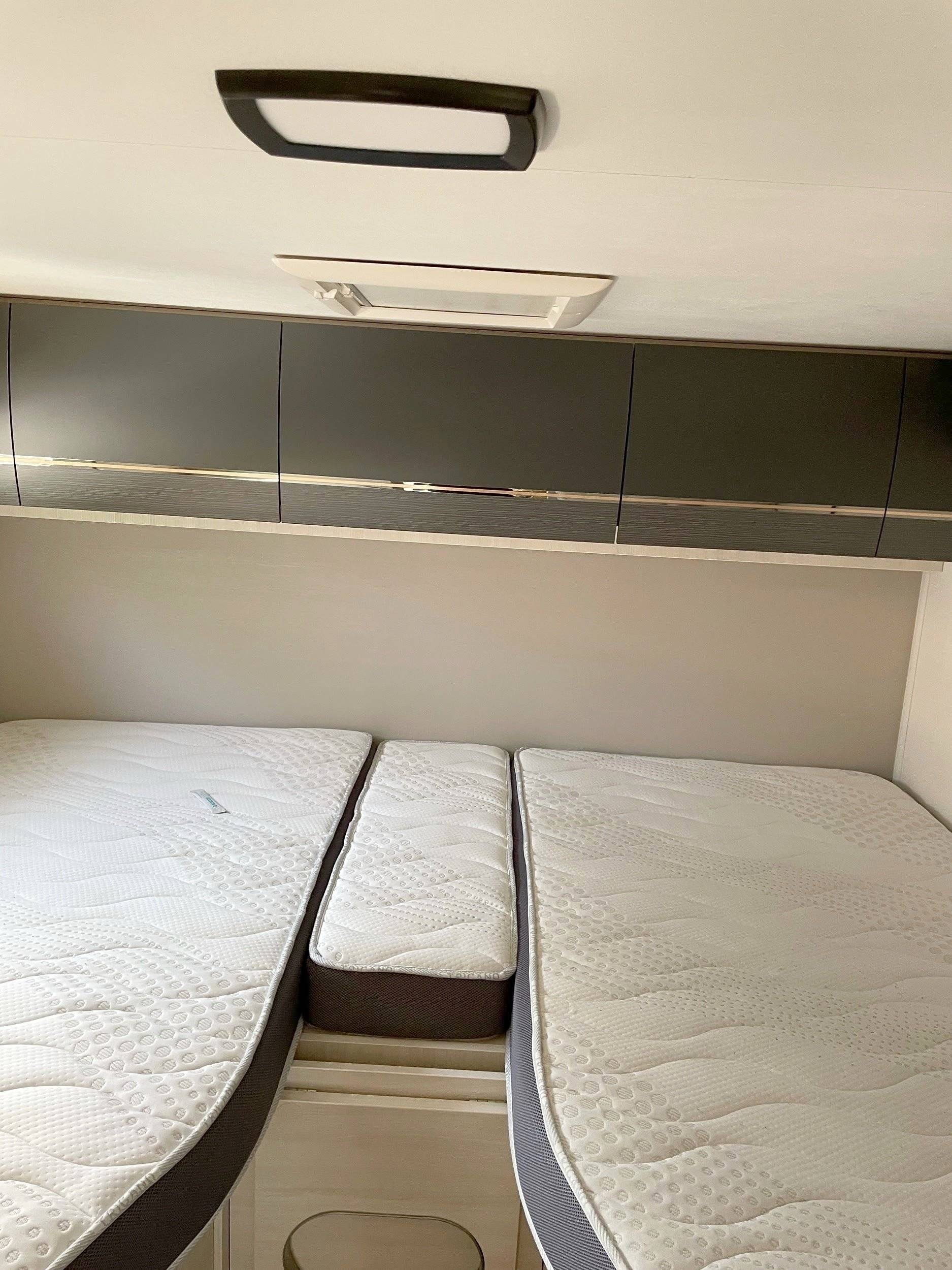 Berth Ford Transit 2,0 l 170 ch - Yescapa