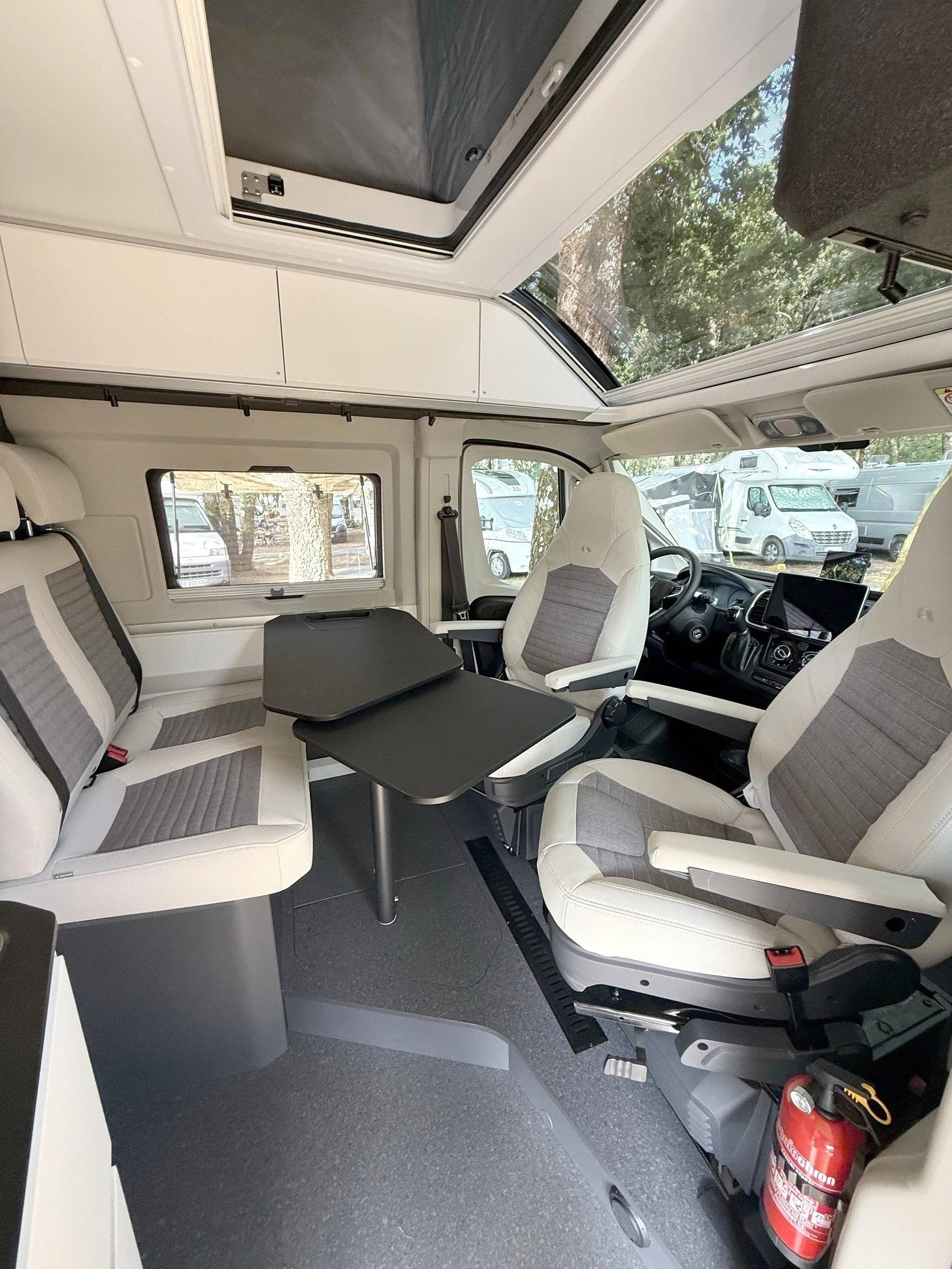 Adria Twin 640 SGX Plus