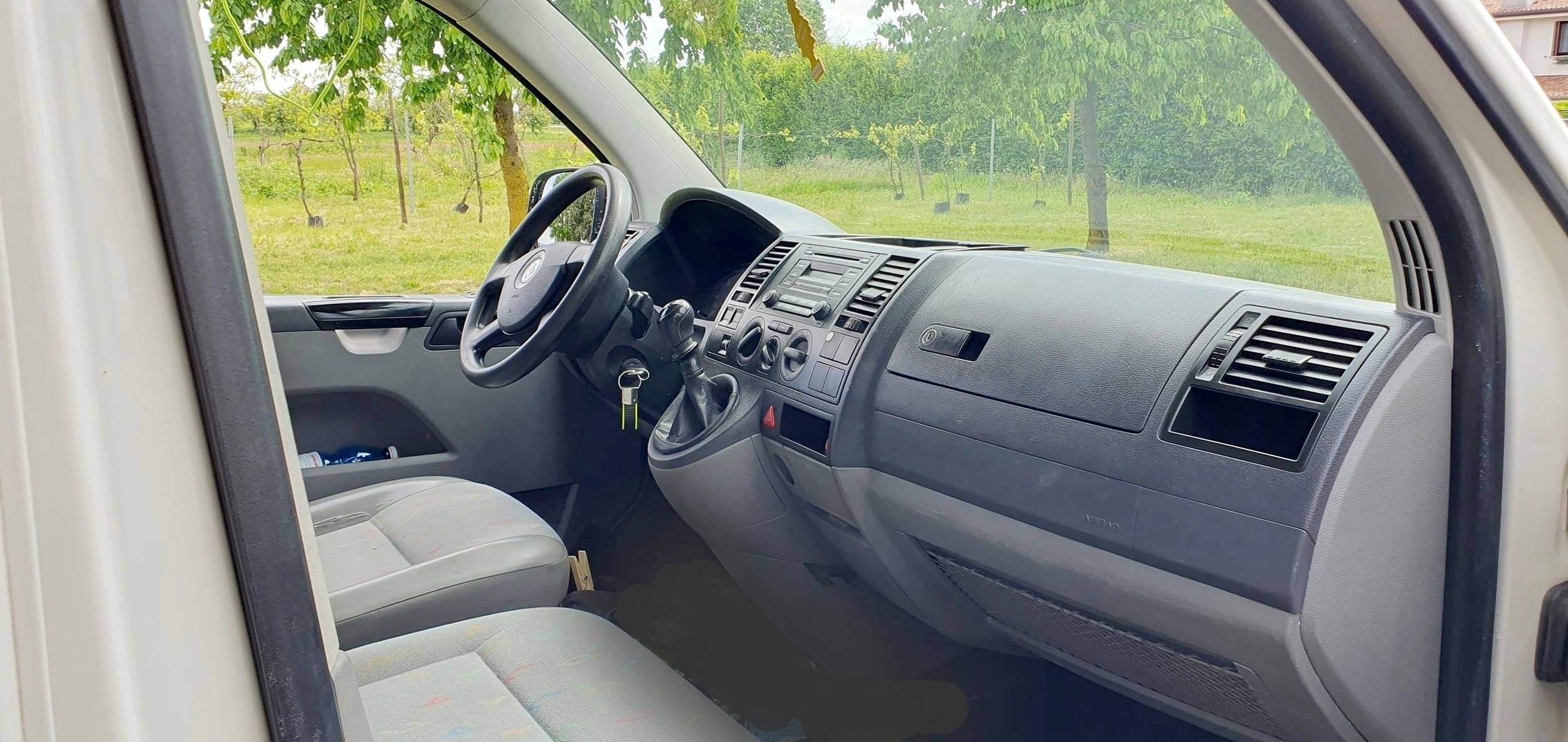 Volkswagen T5 CAMPER CAFE