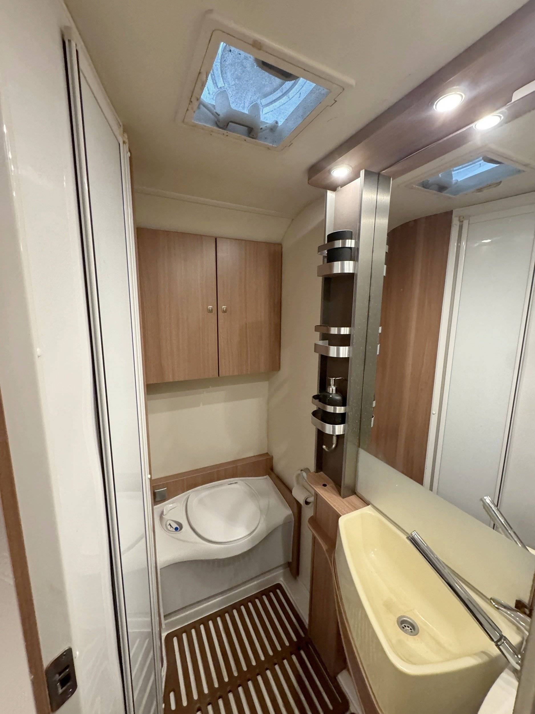 Knaus Sky Wave 650 MF