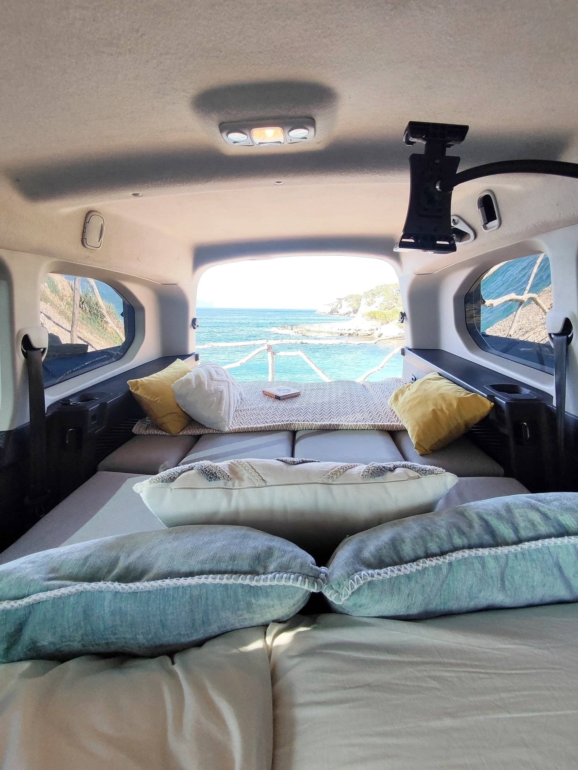 Couchages Opel Combo - Yescapa