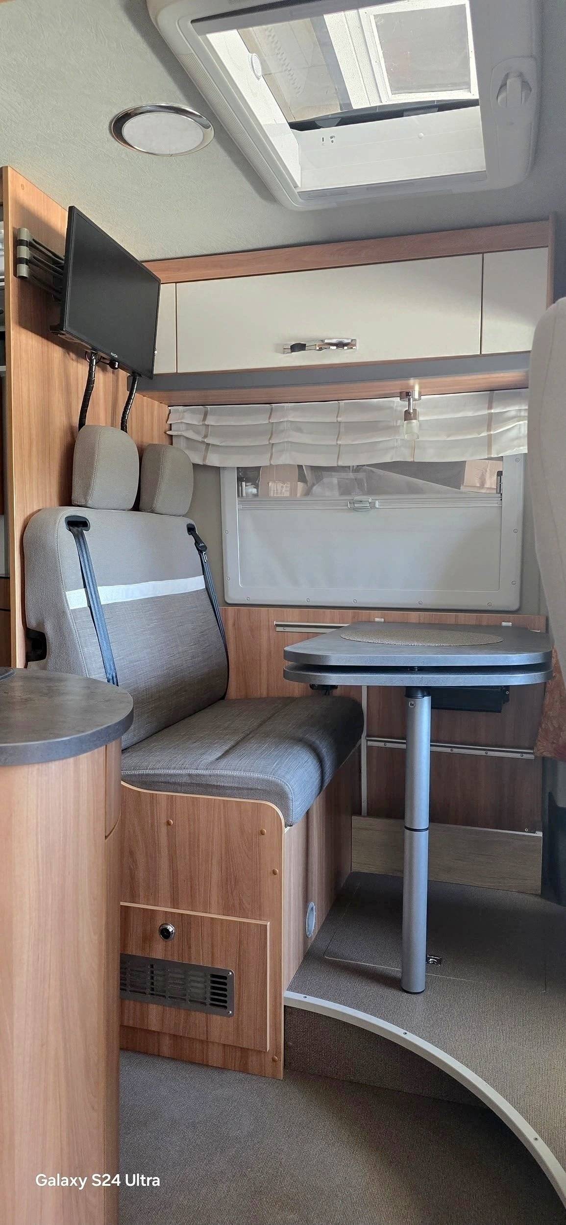 Pössl Summit 600 Plus