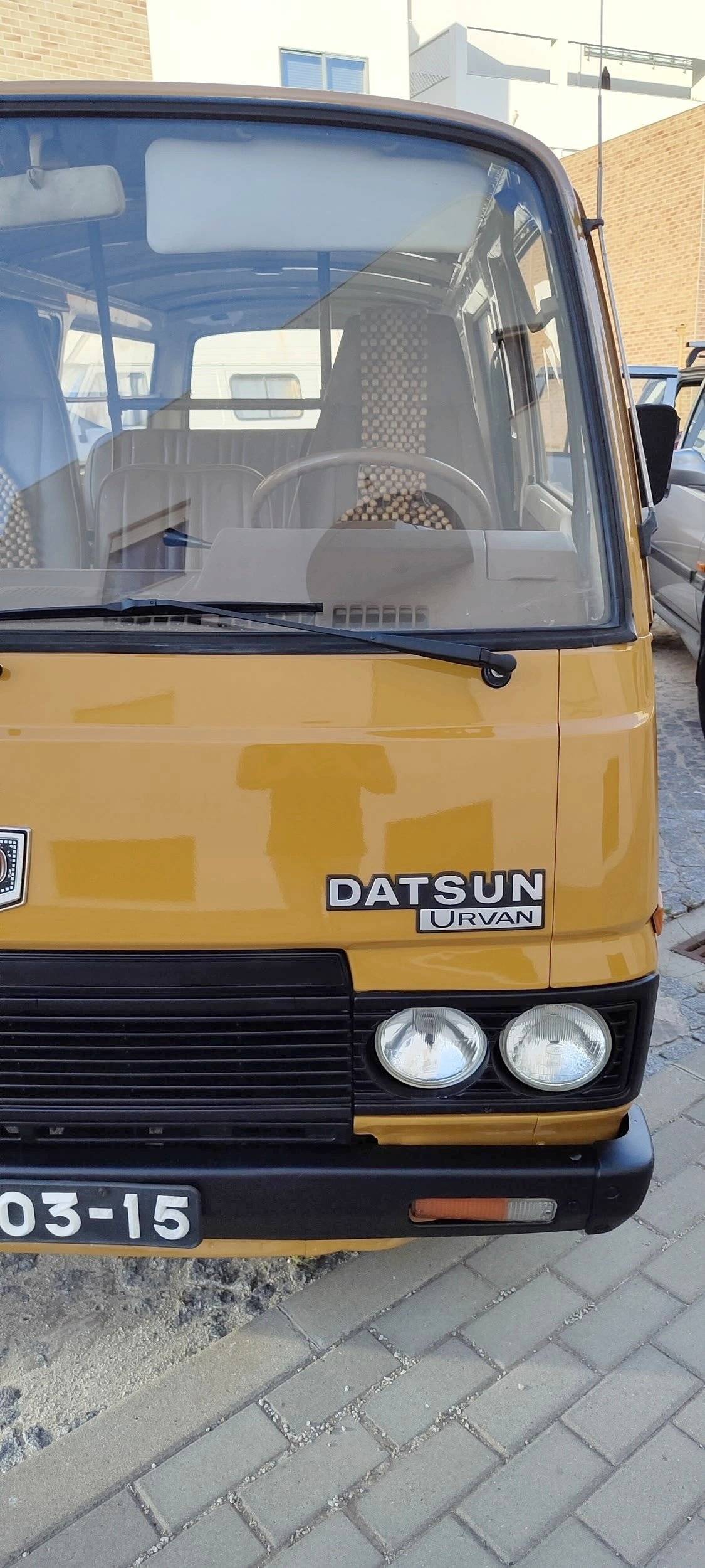 Nissan Urvan