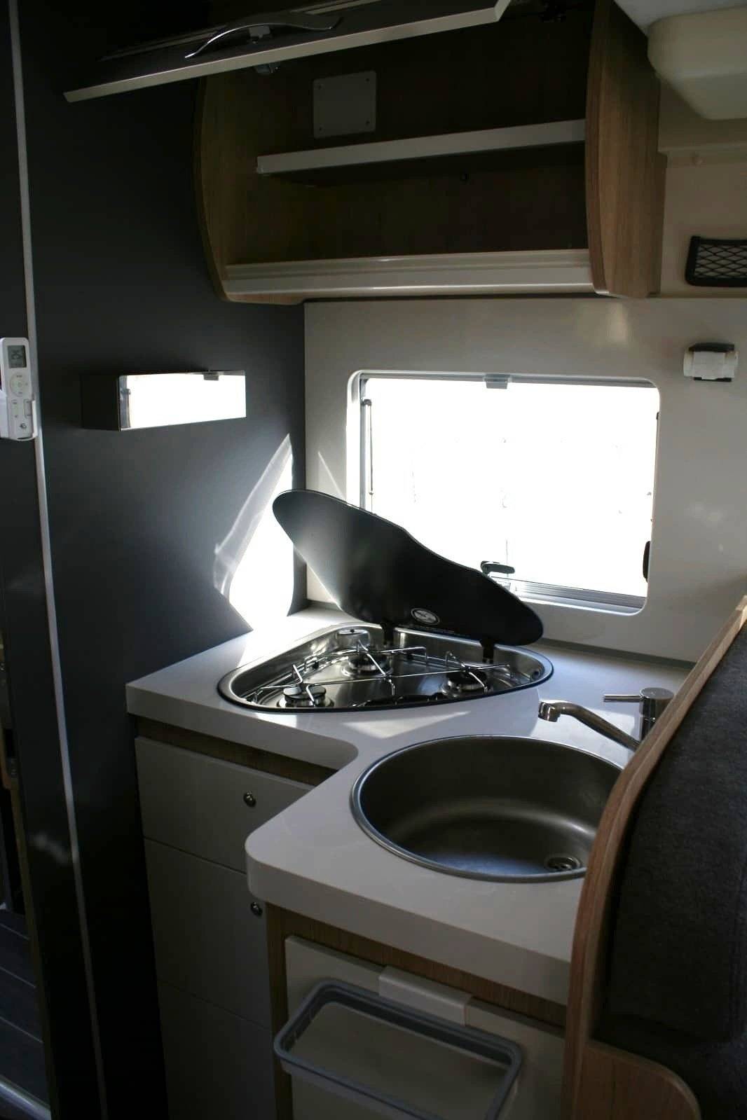Kitchen Ford Transit 2,0 l 170 ch - Yescapa