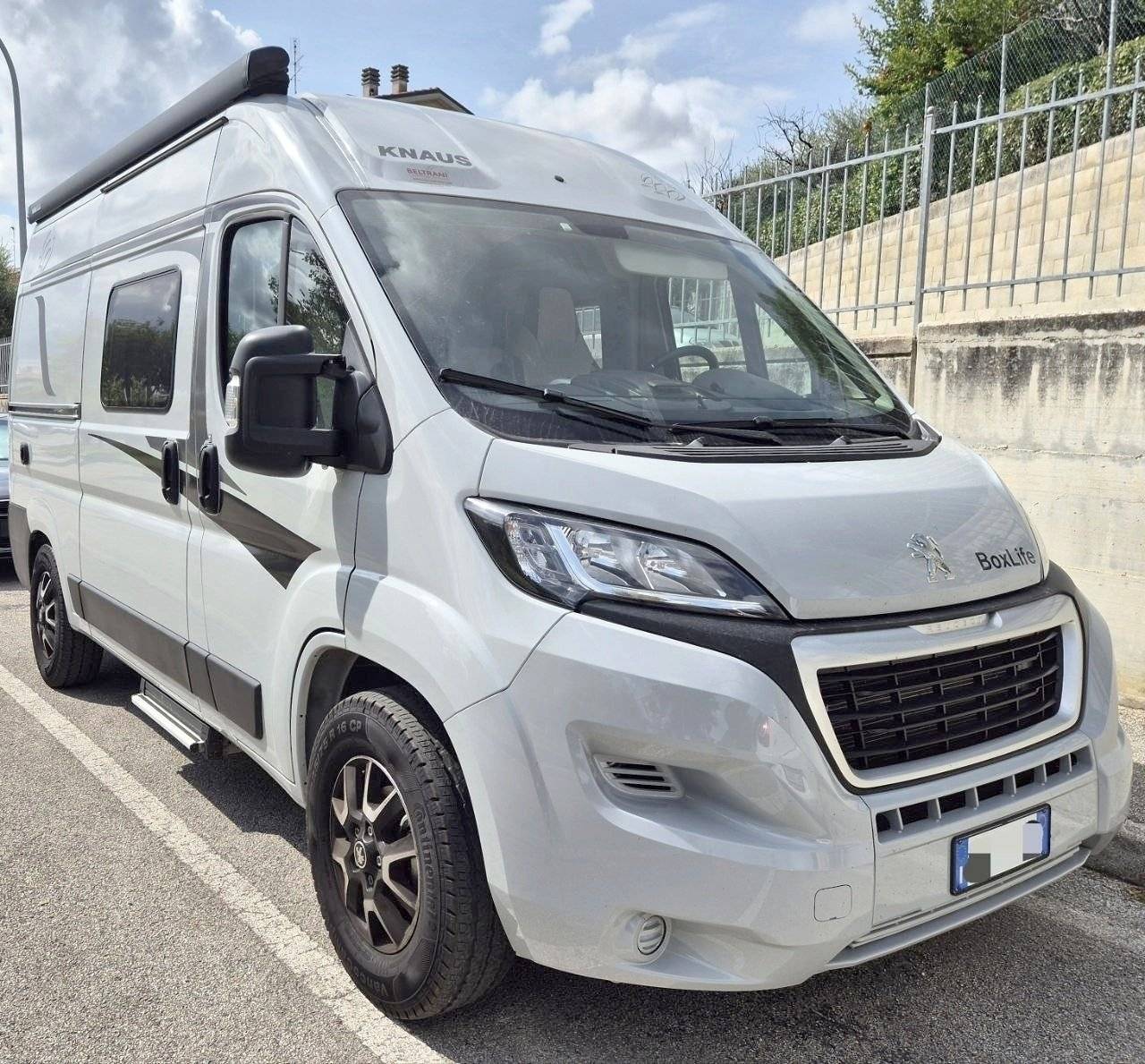 schräge Vorderansicht Citroën Citroën jumper - Yescapa