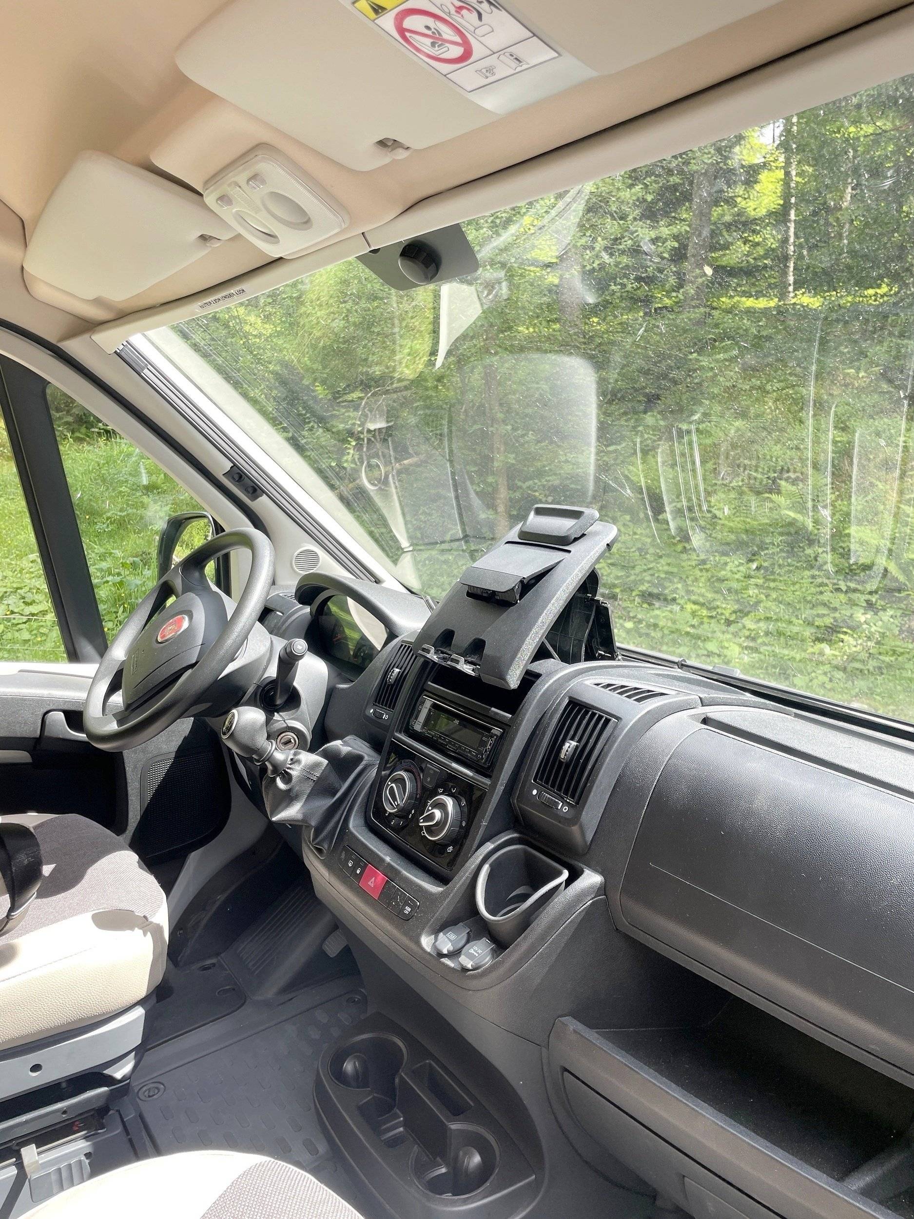 Fahrerbereich Fiat FIAT DUCATO - Yescapa