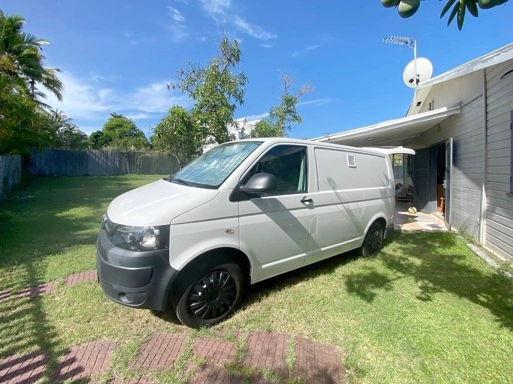 Volkswagen T5 2 l 102 ch