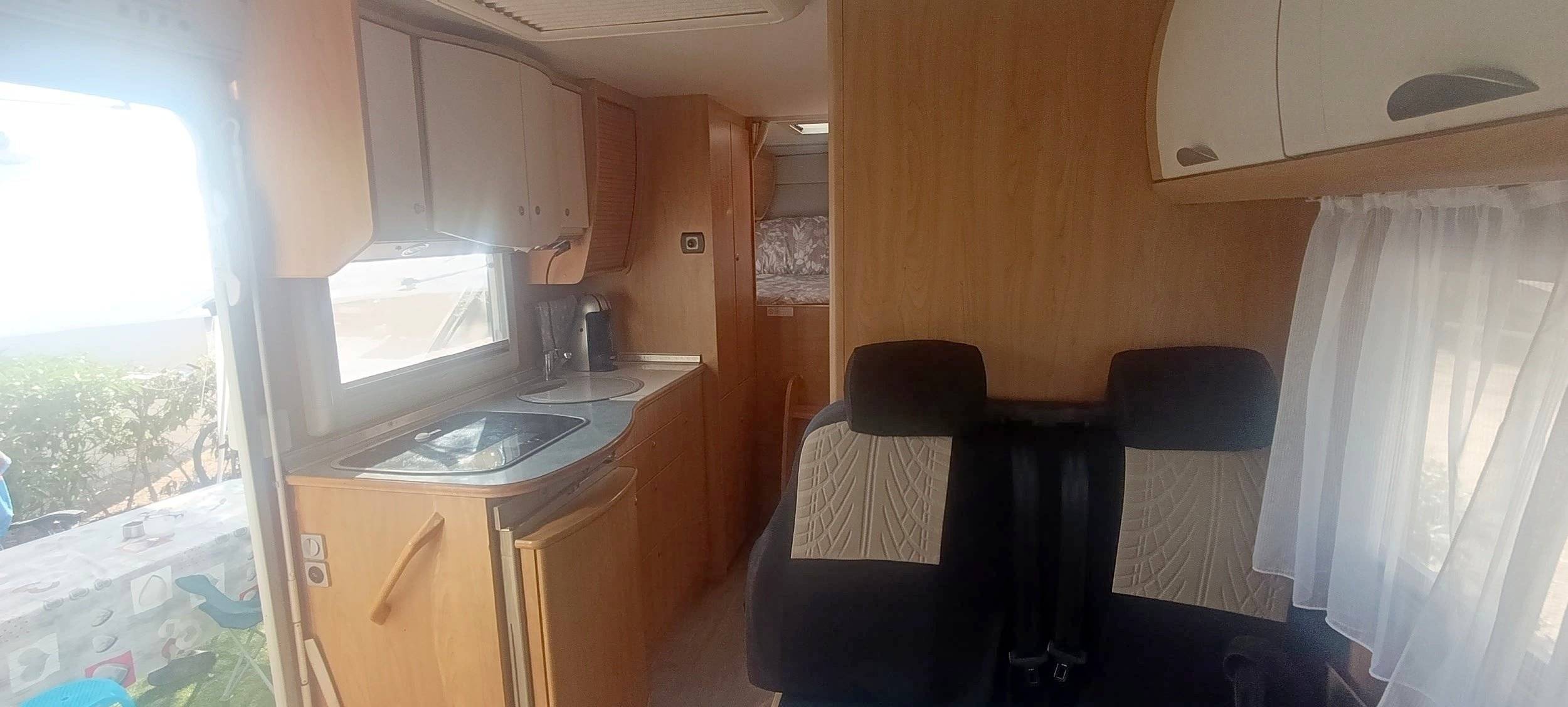 Bürstner I 690 Garage - Elégance