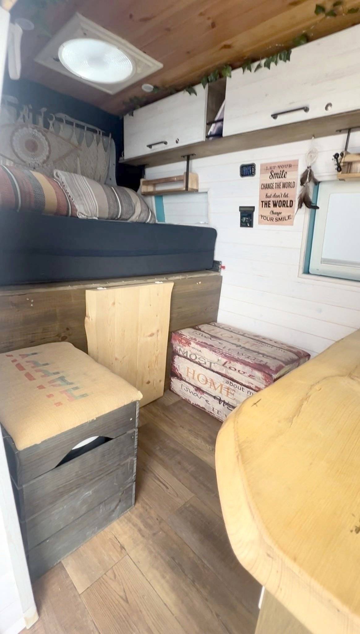 Dinette Citroën Jumpy - Yescapa