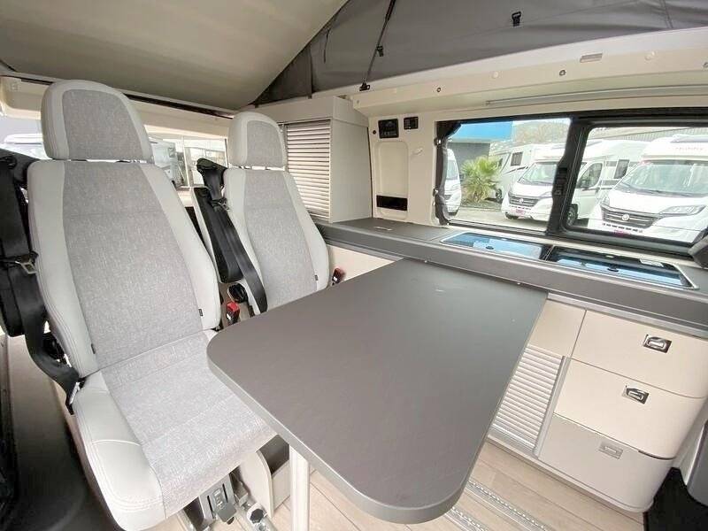 Comedor Volkswagen Volkswagen T6.1 - Yescapa