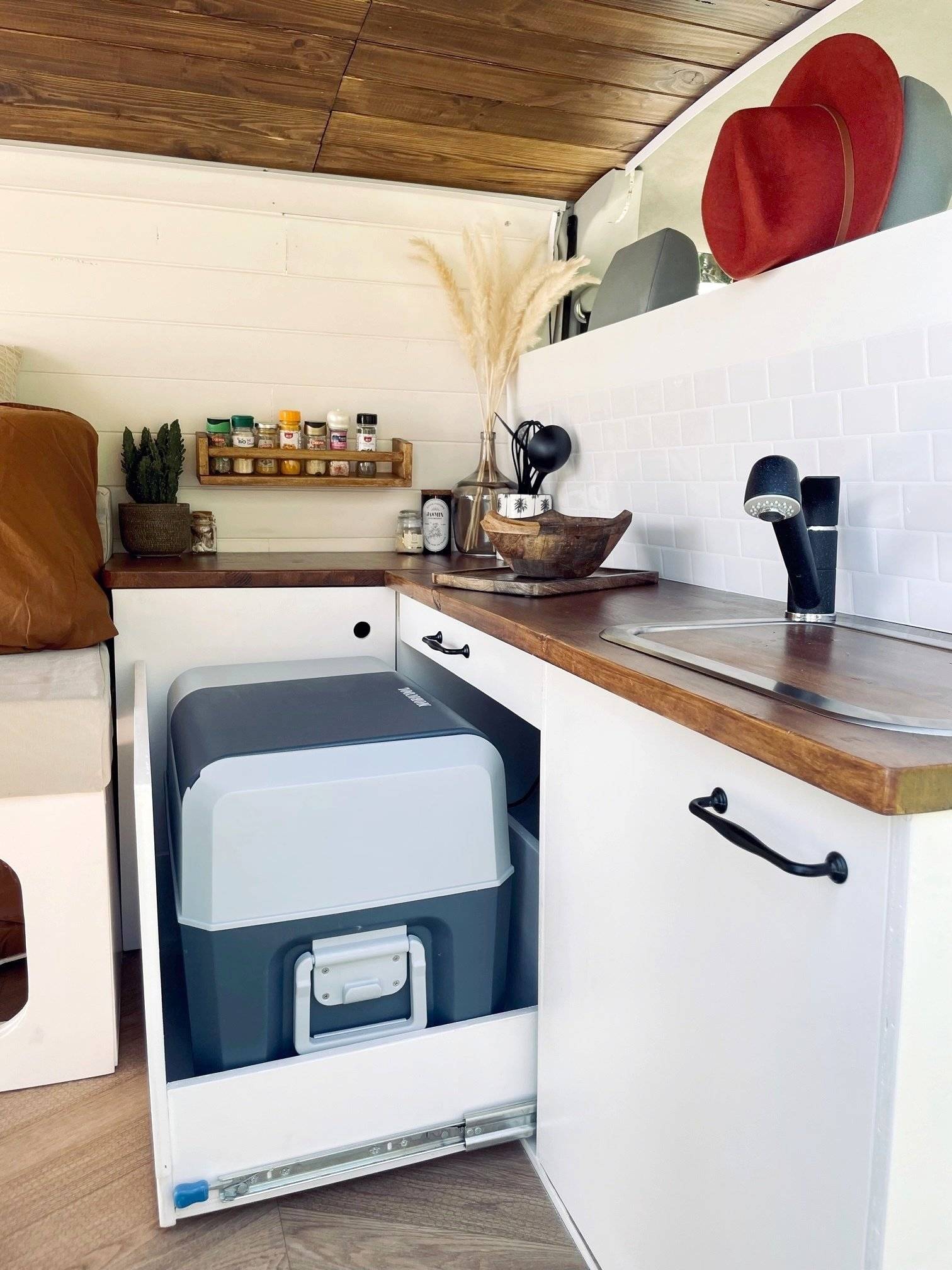 Volkswagen T5 2,0 l 102 ch