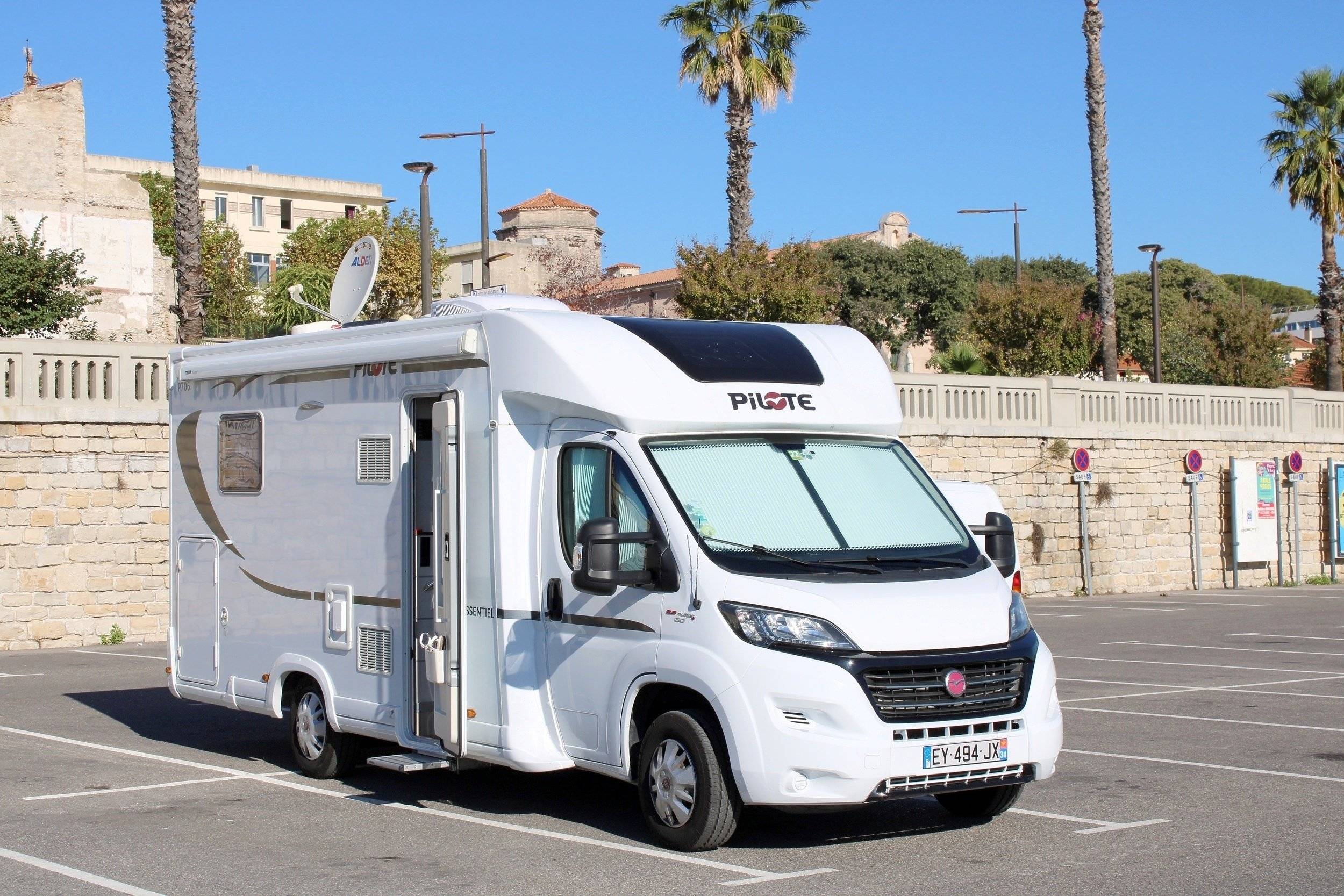 Pilote Pilote P716 Essentiel