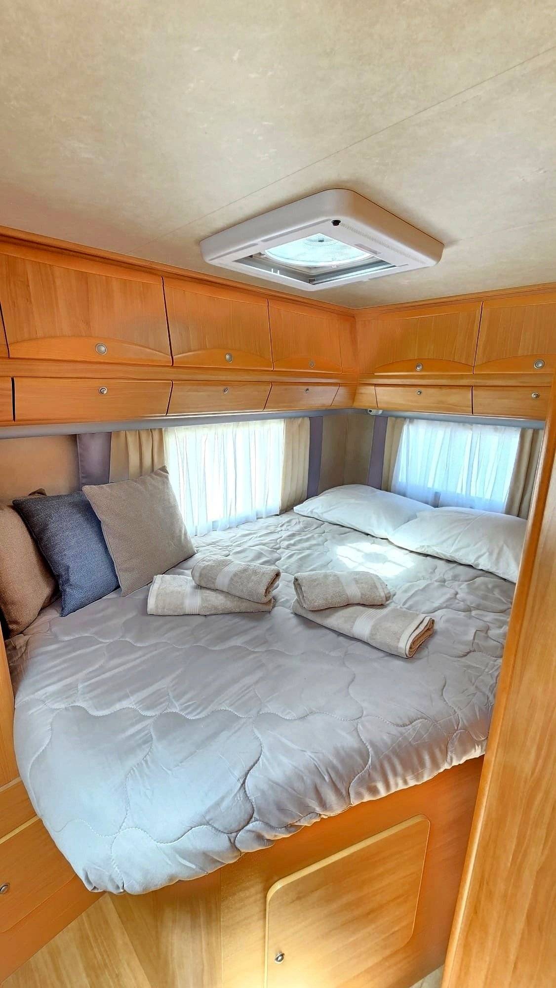 Adria Adriatik 655 sp coral 2.8