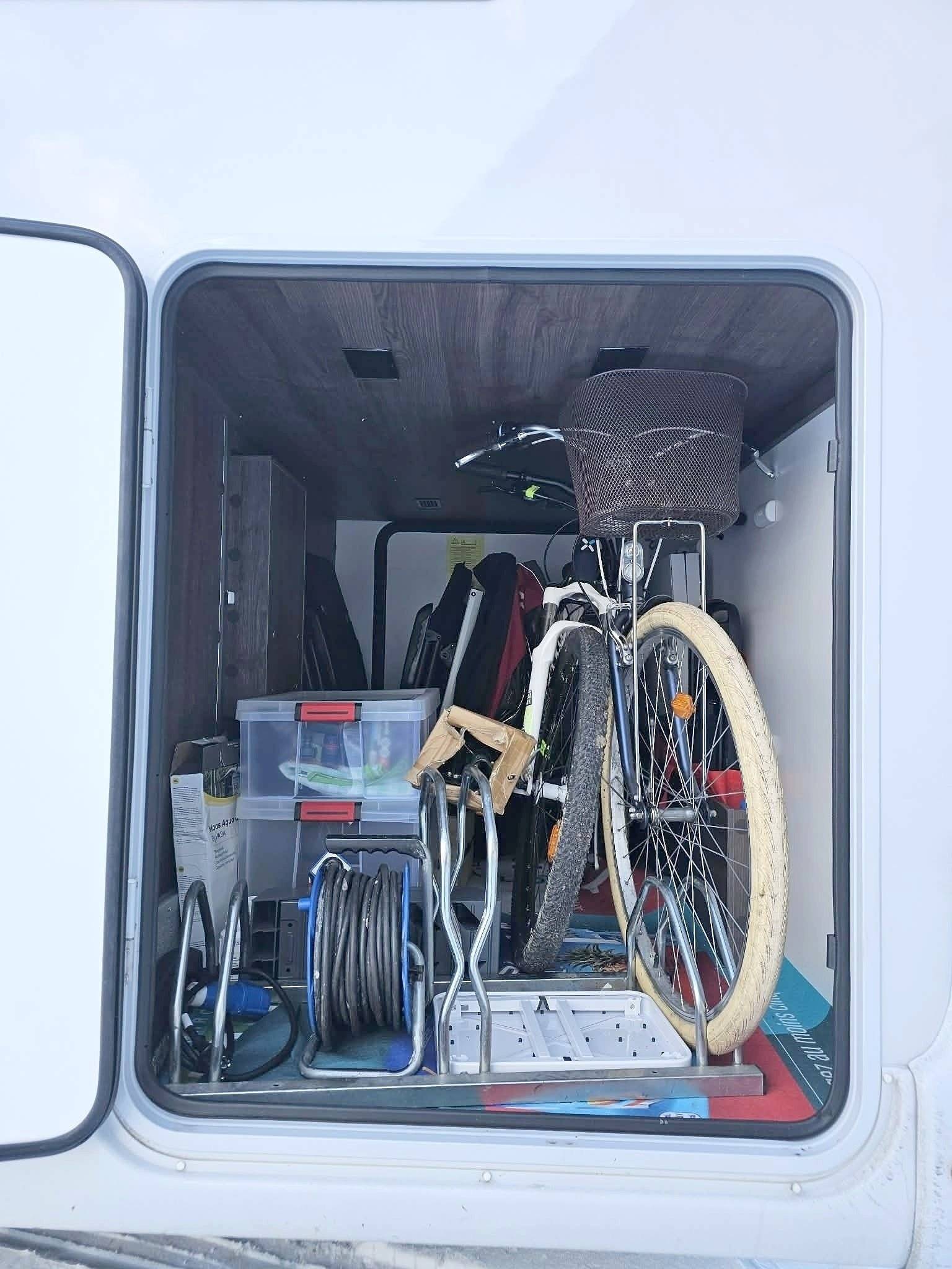 Benimar Tessoro 463 UP