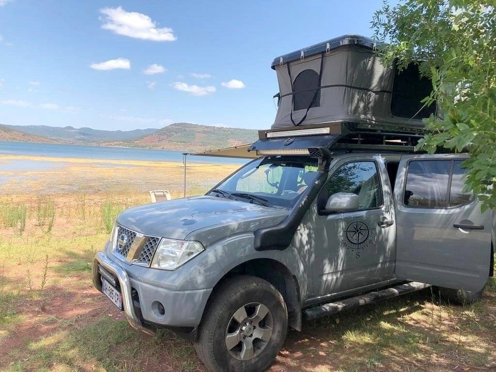 Vista de 3/4 Nissan Nissan NV400 - Yescapa