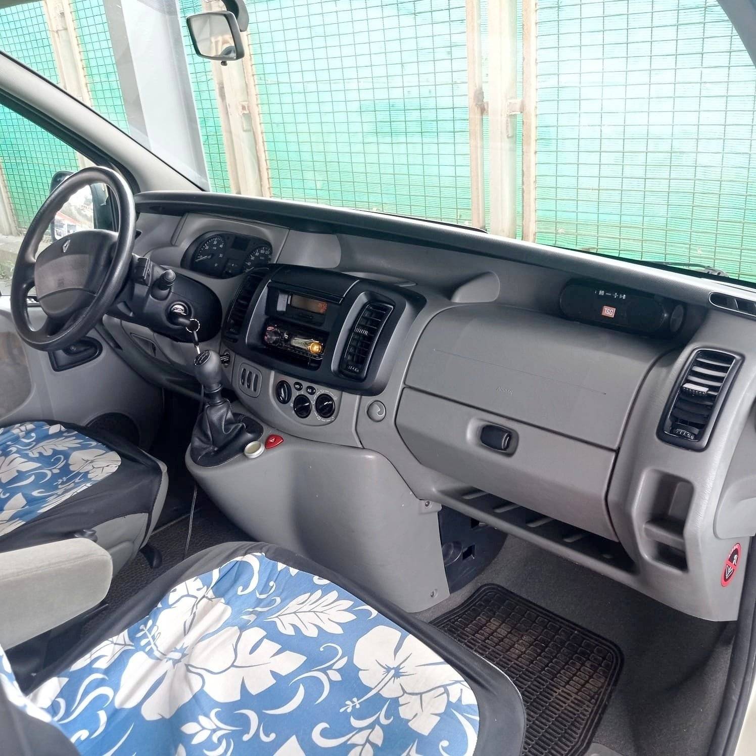 Camper Track Renault trafic passenger