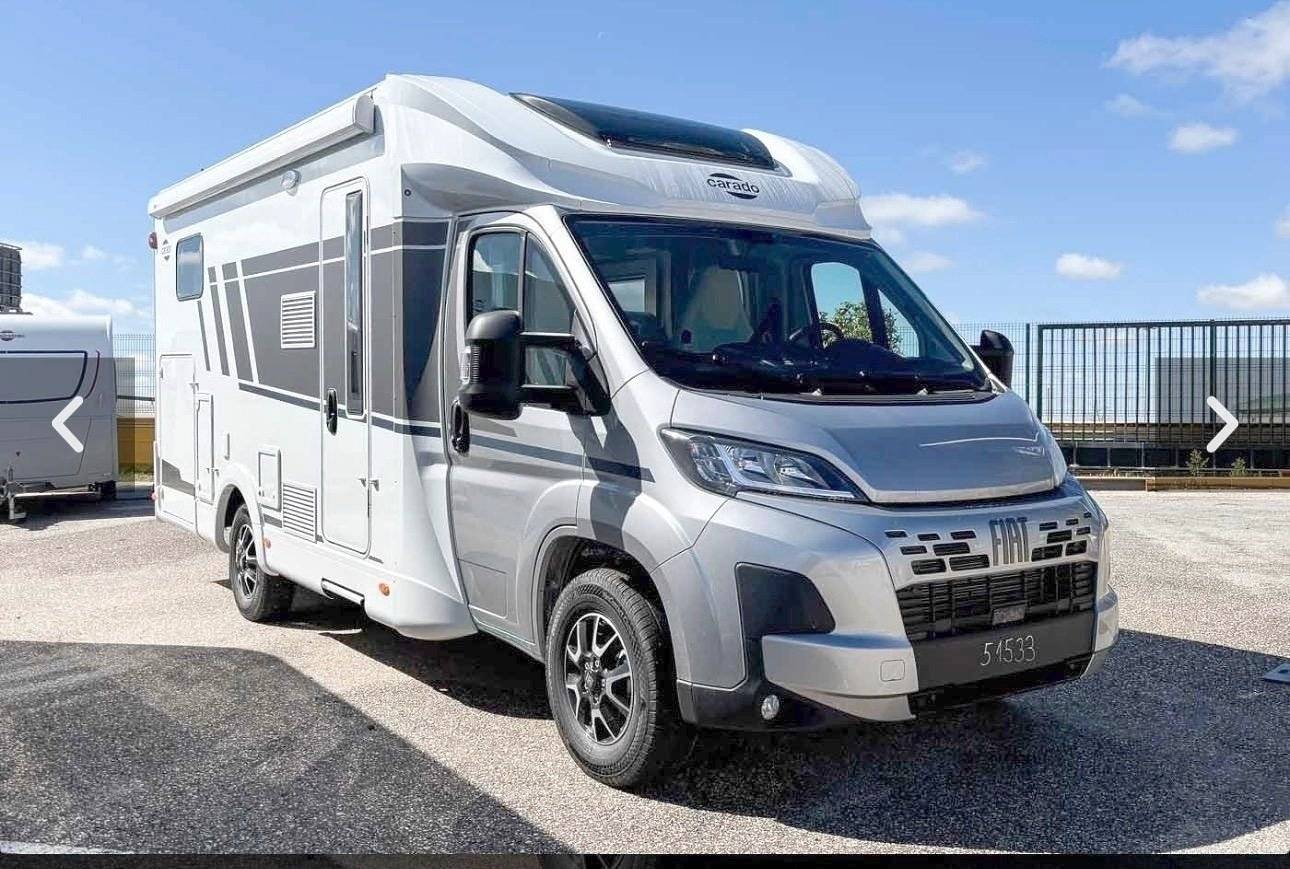 Vista del vehículo ángulo delantero Fiat - Yescapa