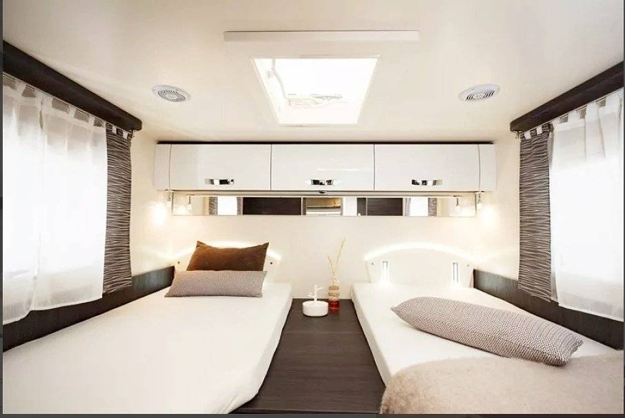 Dining Area Fiat FIAT DUCATO - Yescapa