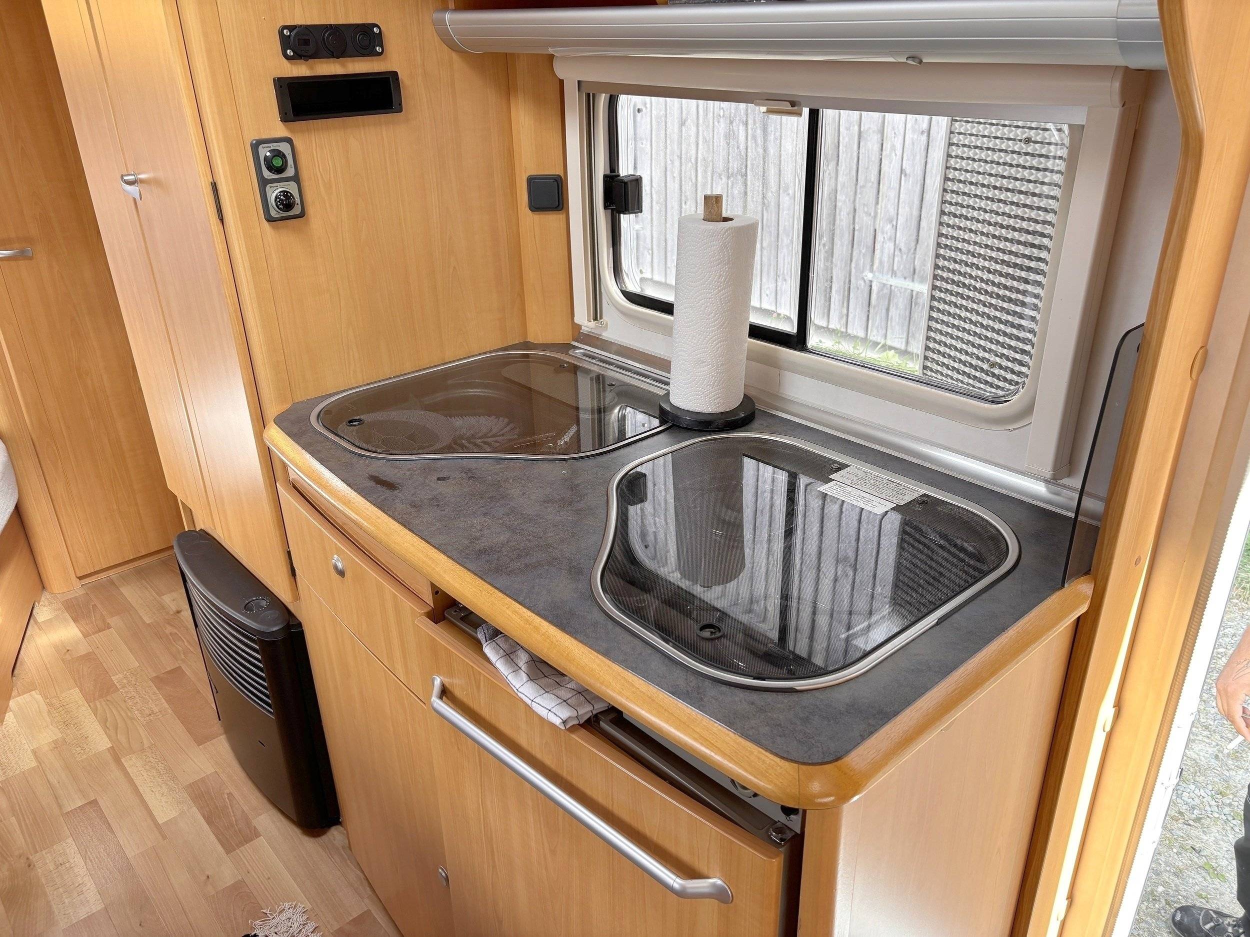 Kitchenette kein Auto - Yescapa