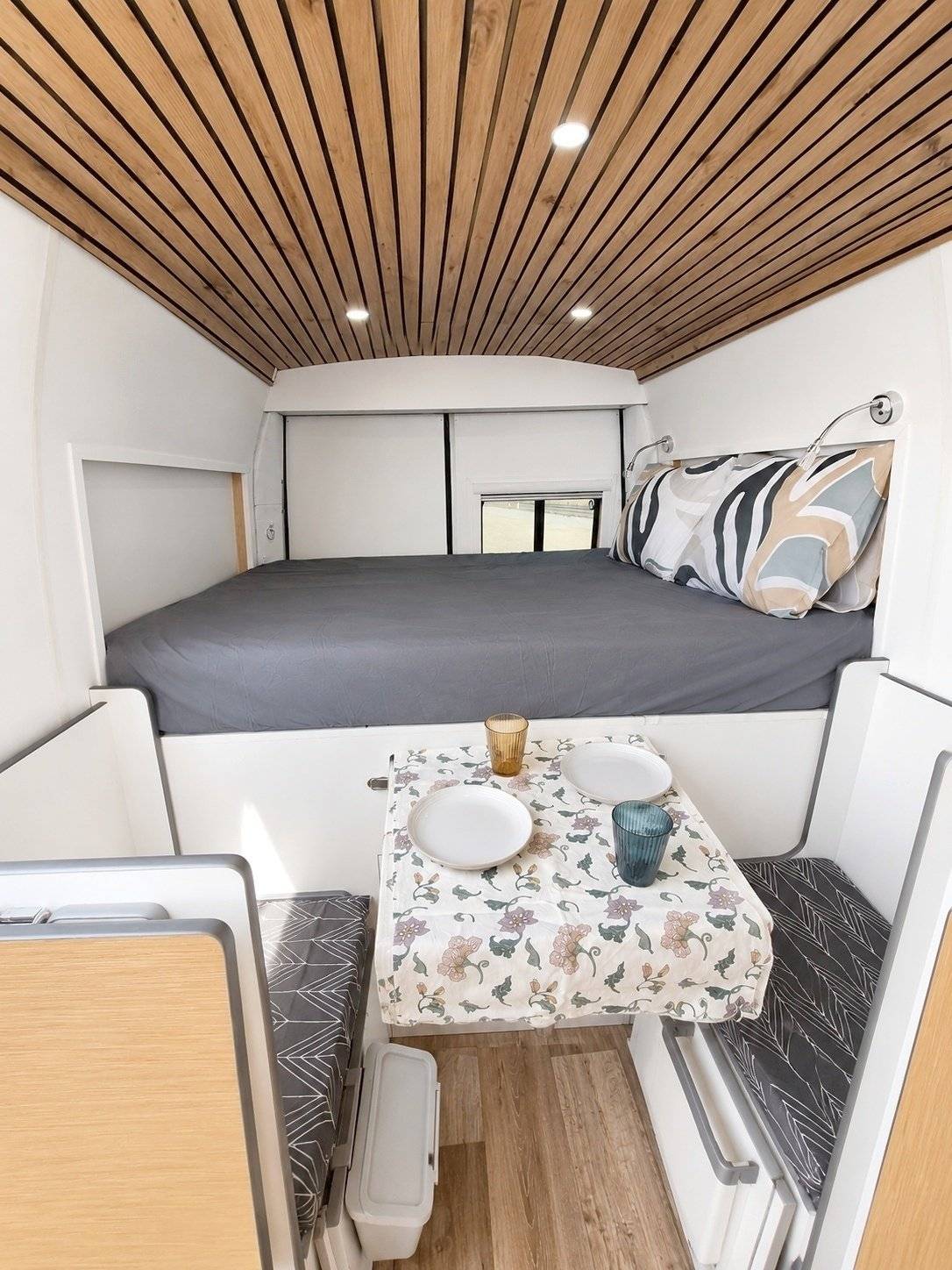 Dinette Renault Master - Yescapa
