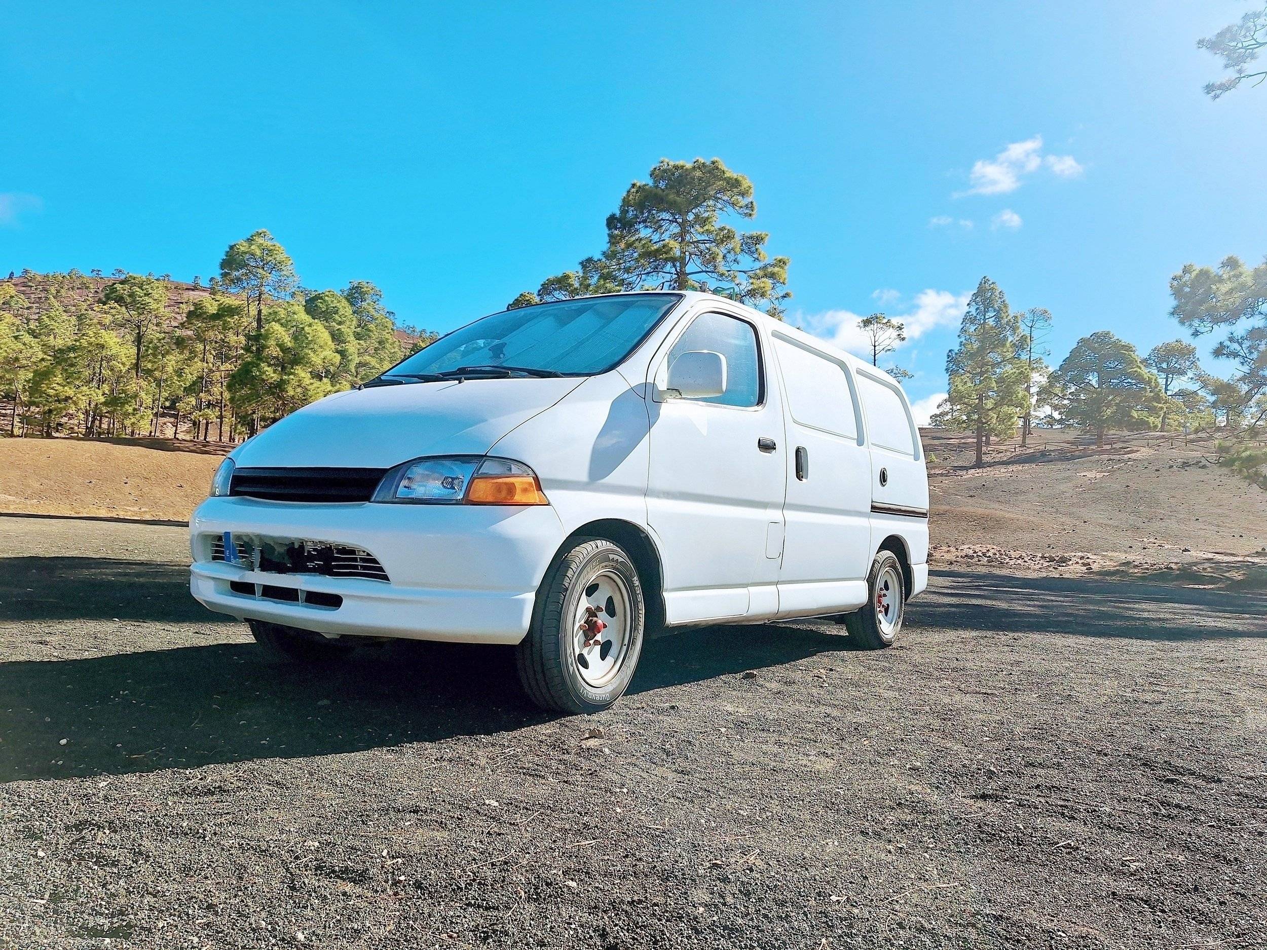 Ilusion TOYOTA HIACE