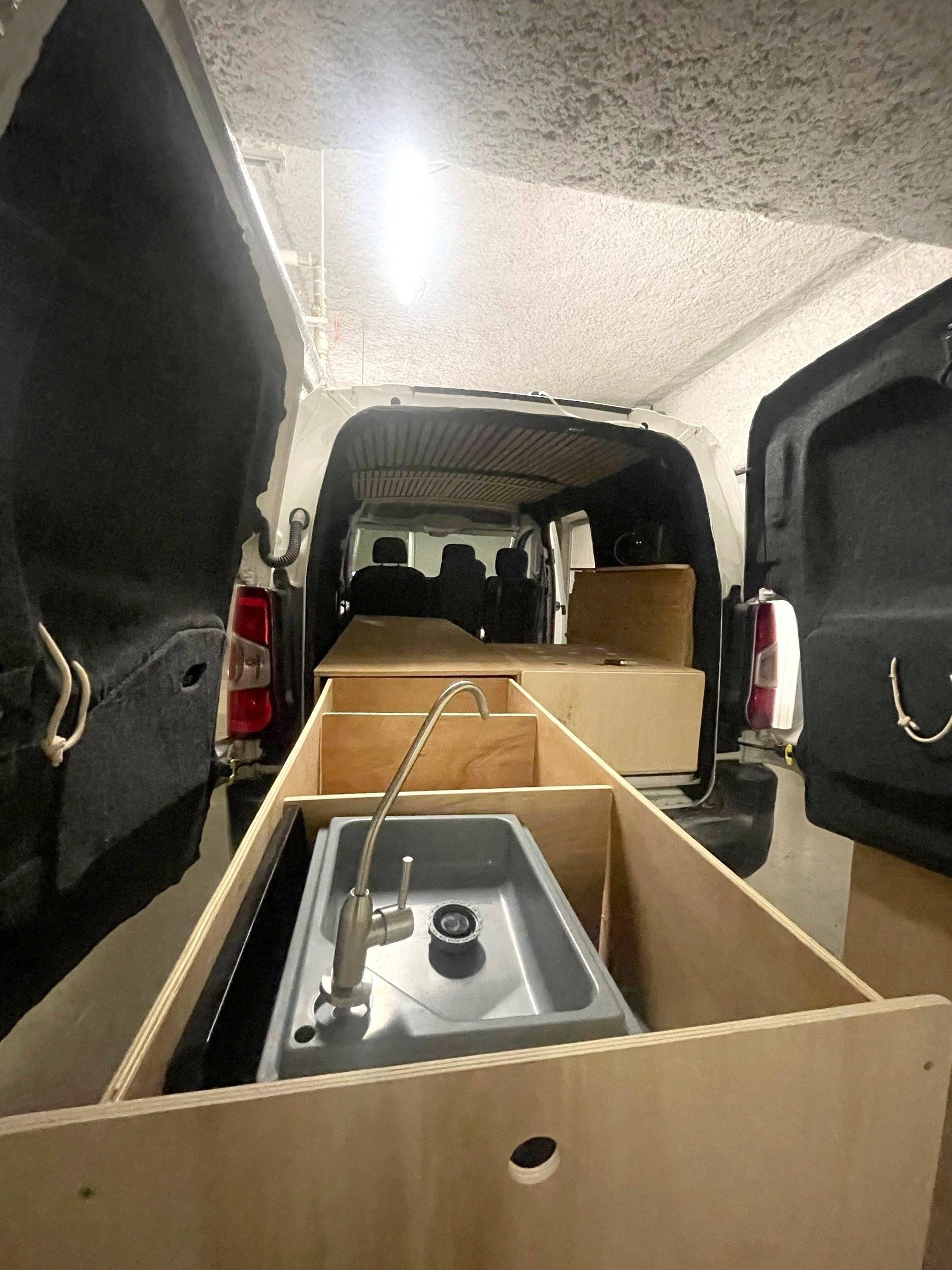 Cocina Citroën Berlingo XL - Yescapa