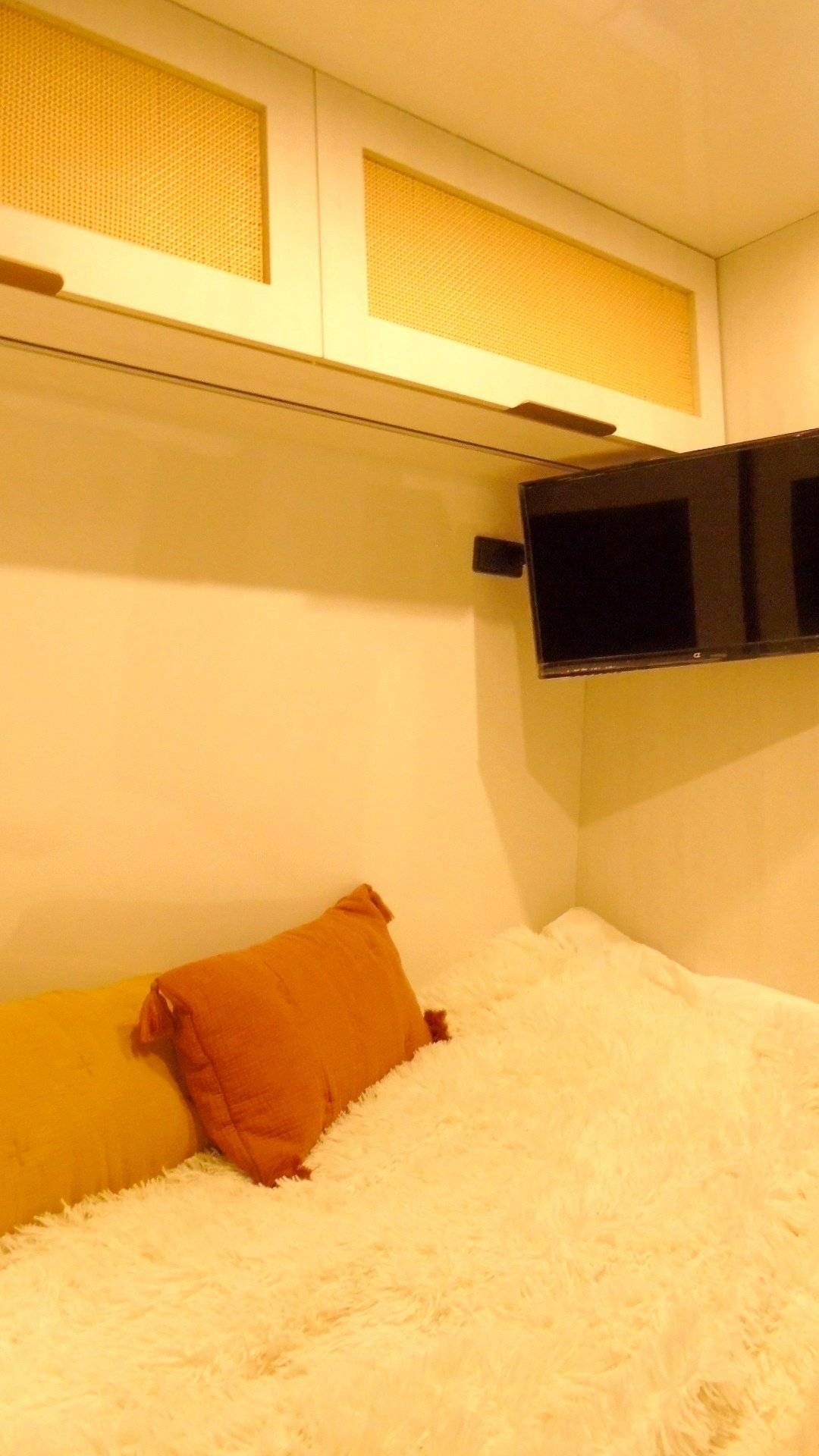 Schlafplätze Volkswagen Crafter 2,0 l 140 - Yescapa