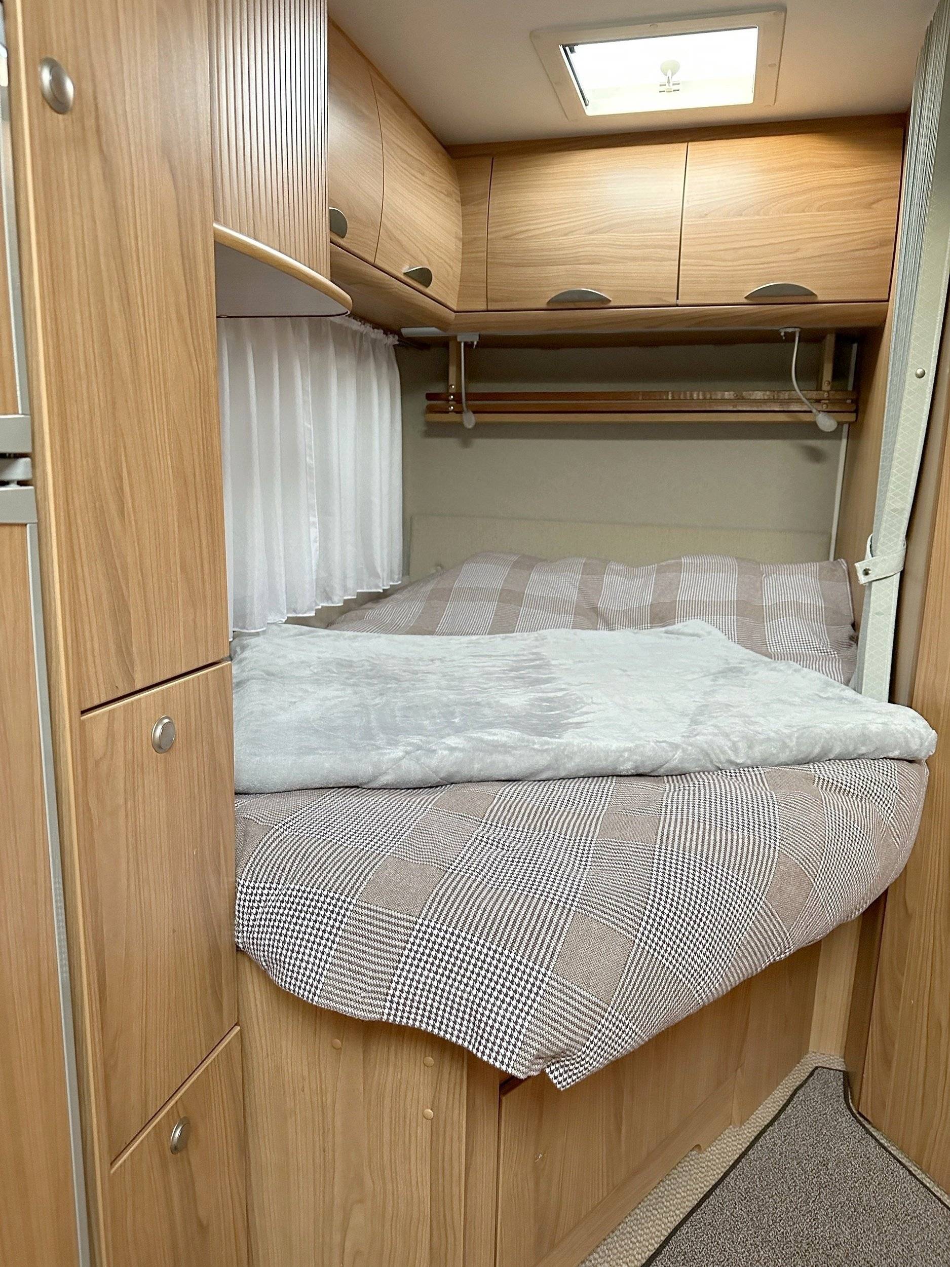 Schlafplätze Renault Master 3,0 l. dCi 140 ch. - Yescapa