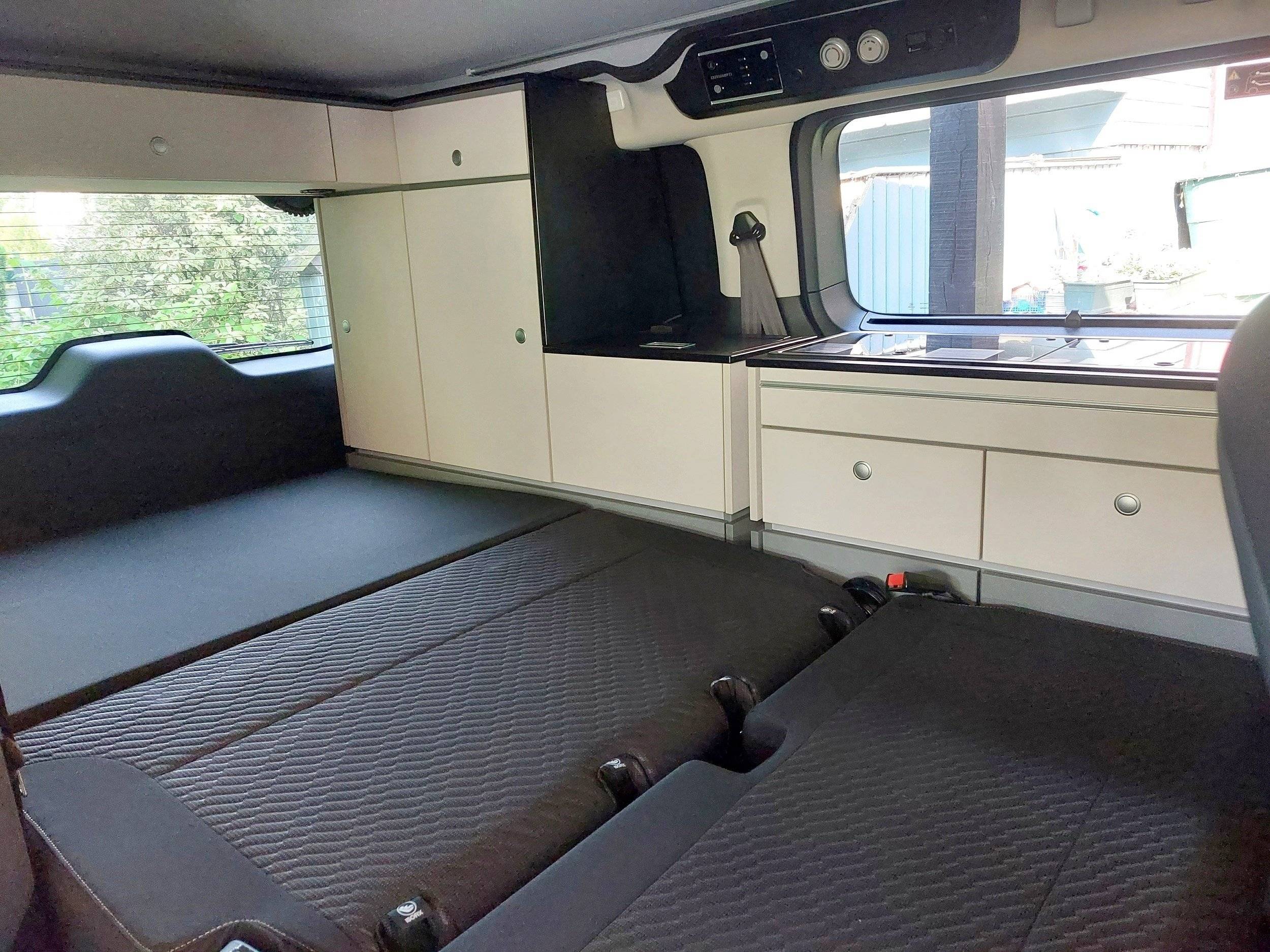 Schlafplätze Toyota Crosscamp - Yescapa